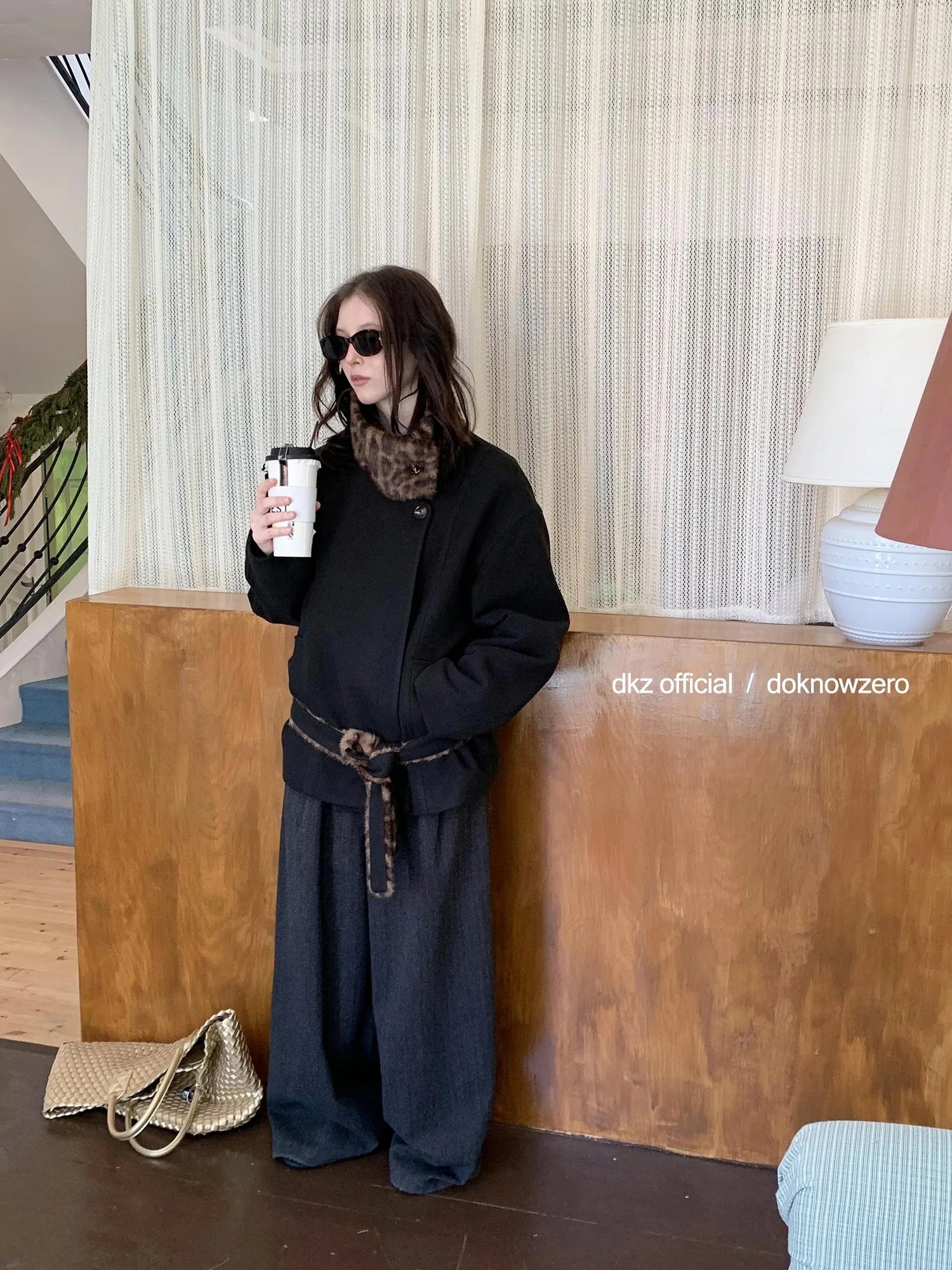 DKZ OFFICIAL Black Stand Collar Leopard Print Quilted Waist Cinching Coat