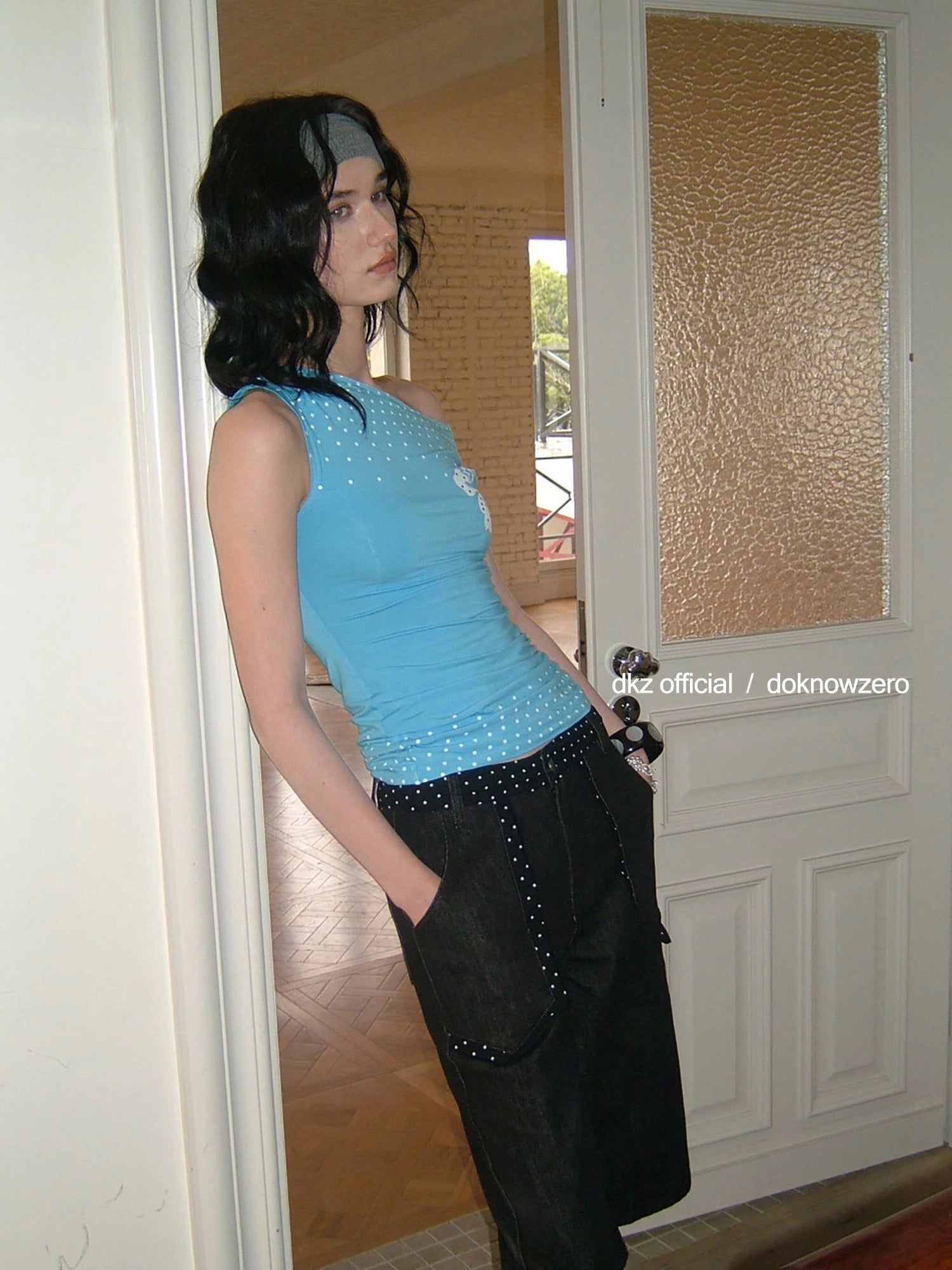 DKZ OFFICIAL Blue Floral Print Asymmetrical Sleeveless Top