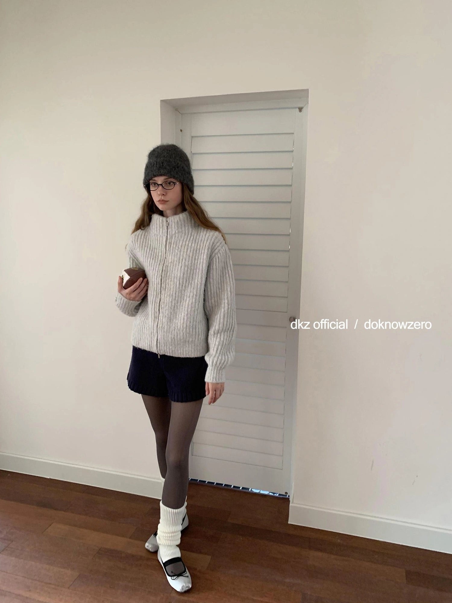 DKZ OFFICIAL Blue Knit Shorts For Women Autumn Winter Retro Slim Fit