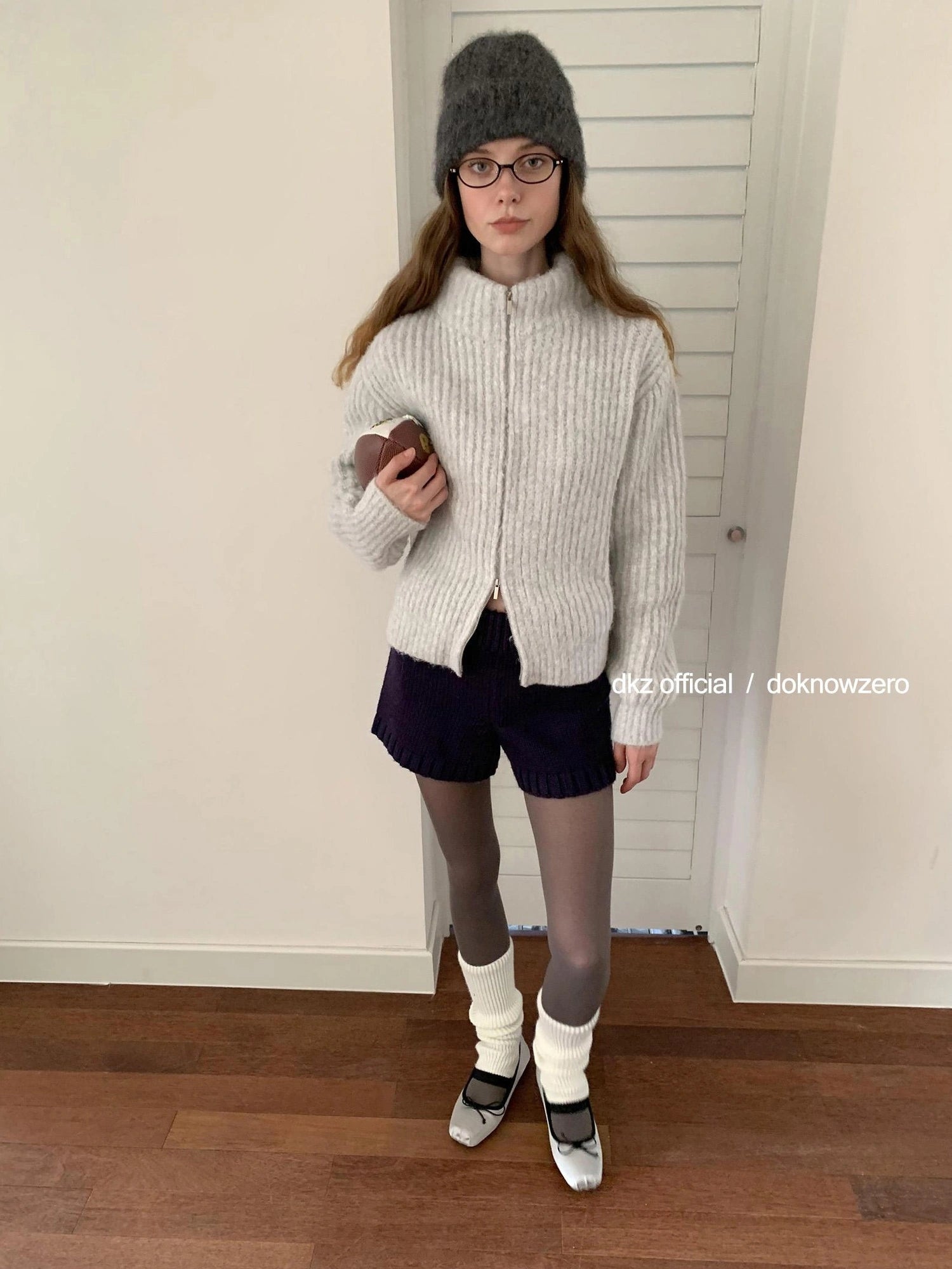 DKZ OFFICIAL Blue Knit Shorts For Women Autumn Winter Retro Slim Fit