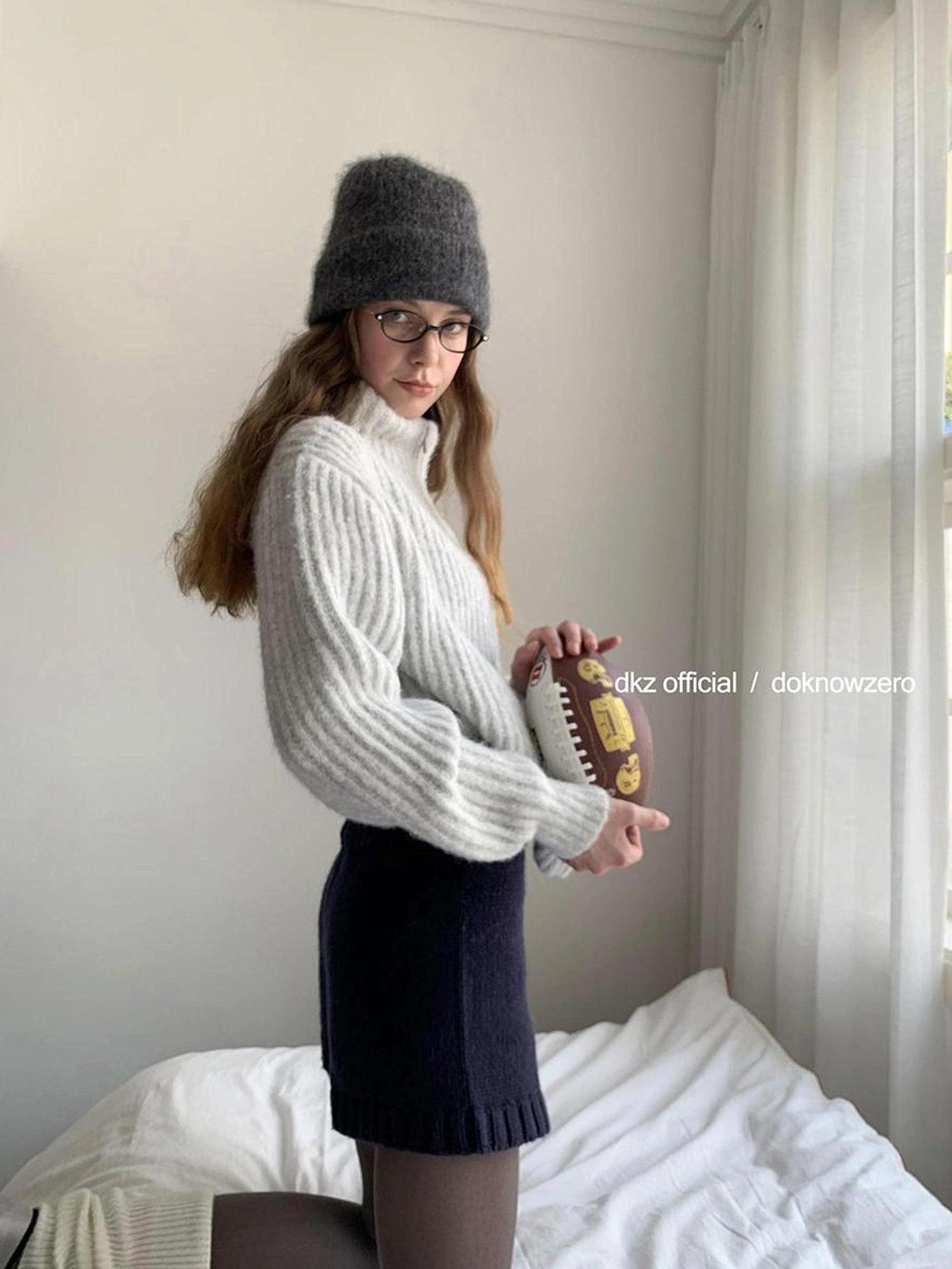 DKZ OFFICIAL Blue Knit Shorts For Women Autumn Winter Retro Slim Fit