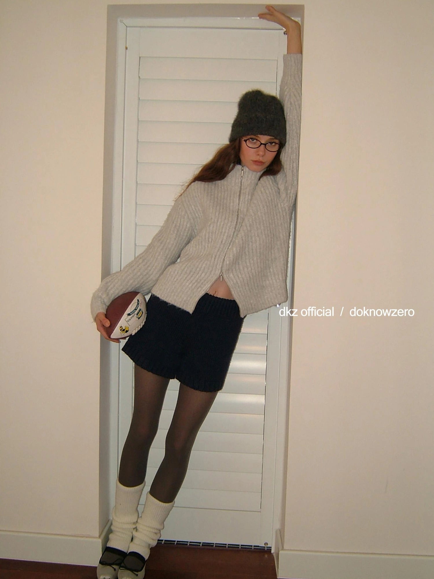 DKZ OFFICIAL Blue Knit Shorts For Women Autumn Winter Retro Slim Fit