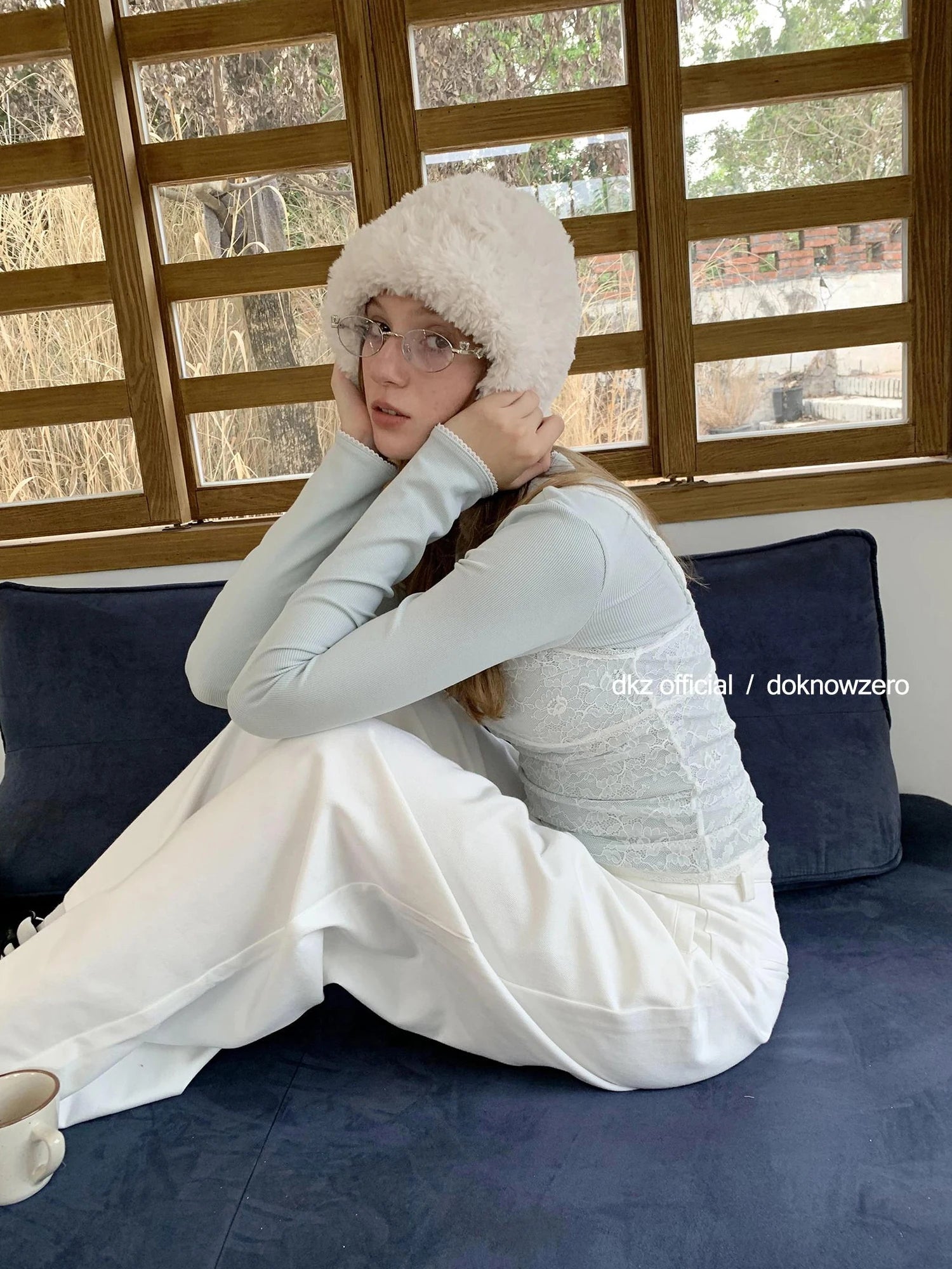 DKZ OFFICIAL Bow Tie Long Sleeve T-Shirt Women&