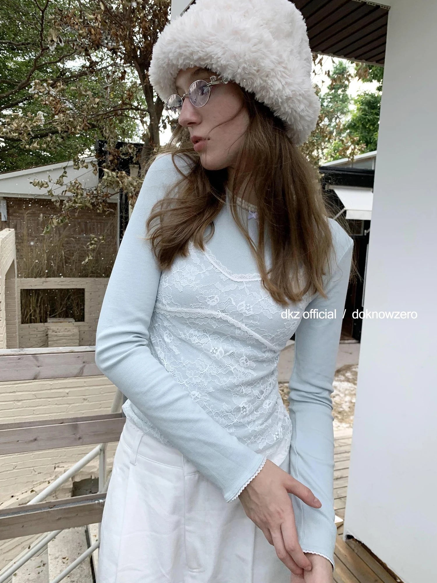 DKZ OFFICIAL Bow Tie Long Sleeve T-Shirt Women&