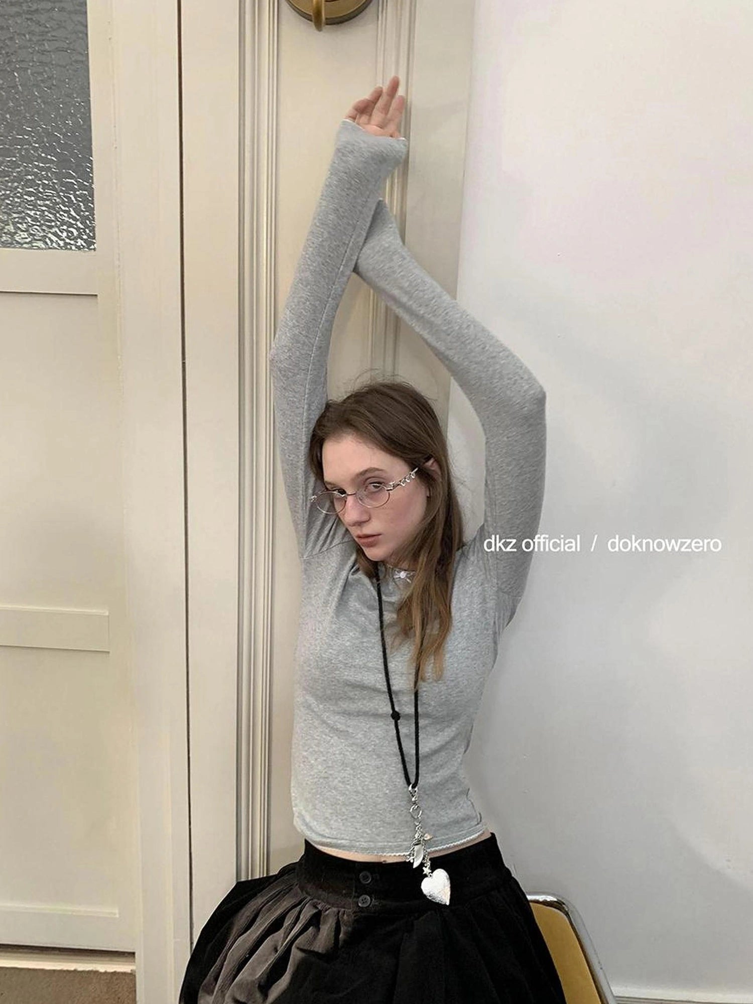 DKZ OFFICIAL Bow Tie Long Sleeve T-Shirt Women&