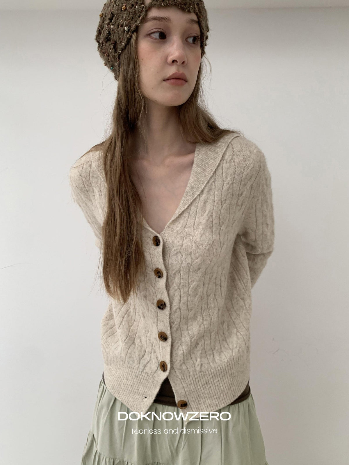 DKZ OFFICIAL Cable Knit Collared Women&