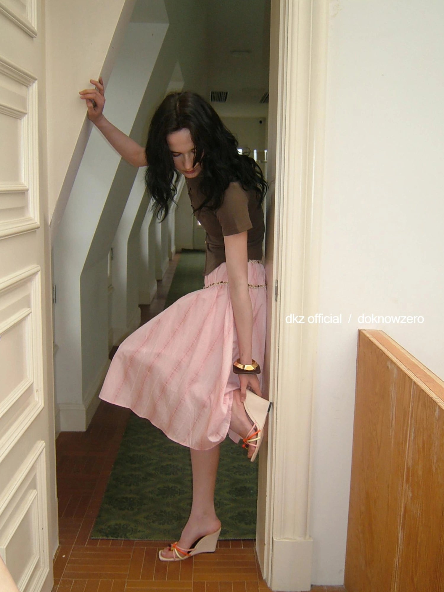 DKZ OFFICIAL Canelé Beaded Strap Camisole Pleated Ribbon Skirt Set