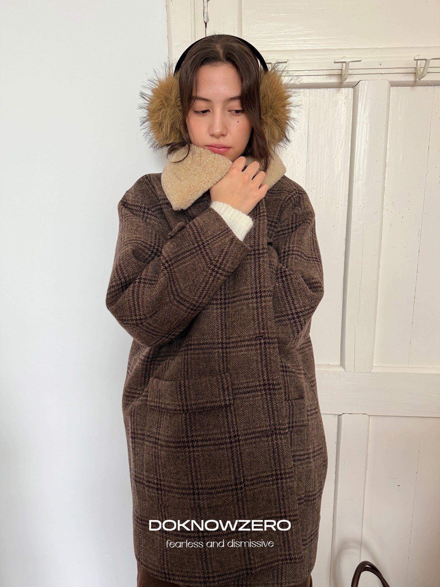 DKZ OFFICIAL Coffee Fur Collar Vintage Plaid Loose Women&