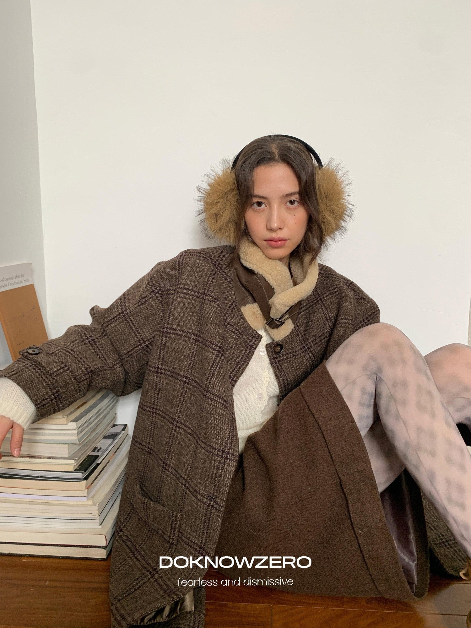 DKZ OFFICIAL Coffee Fur Collar Vintage Plaid Loose Women&