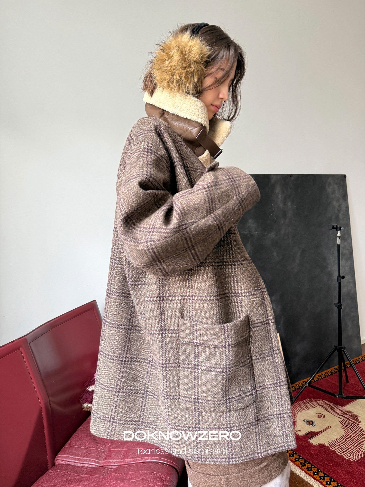 DKZ OFFICIAL Coffee Fur Collar Vintage Plaid Loose Women&