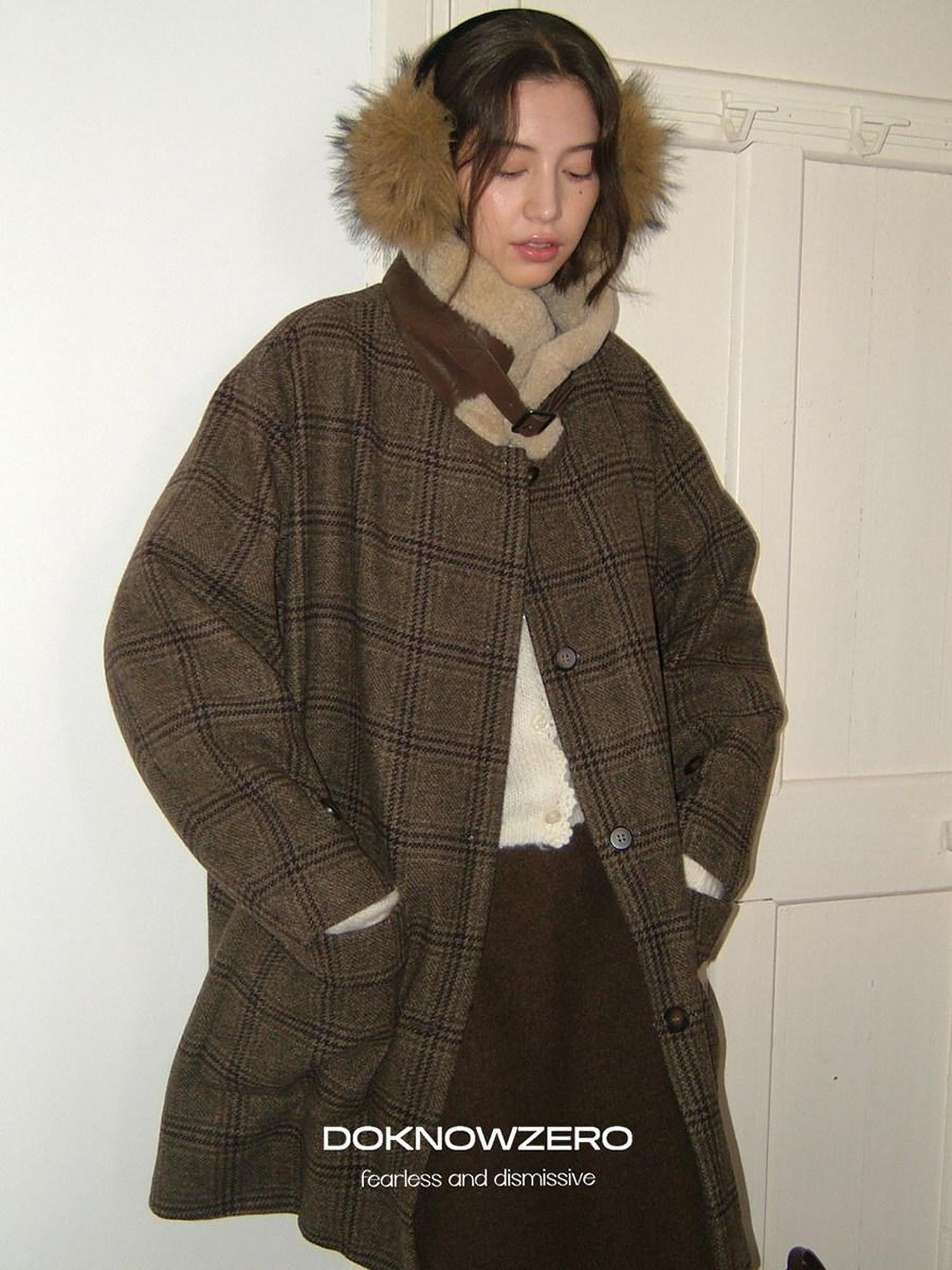 DKZ OFFICIAL Coffee Fur Collar Vintage Plaid Loose Women&