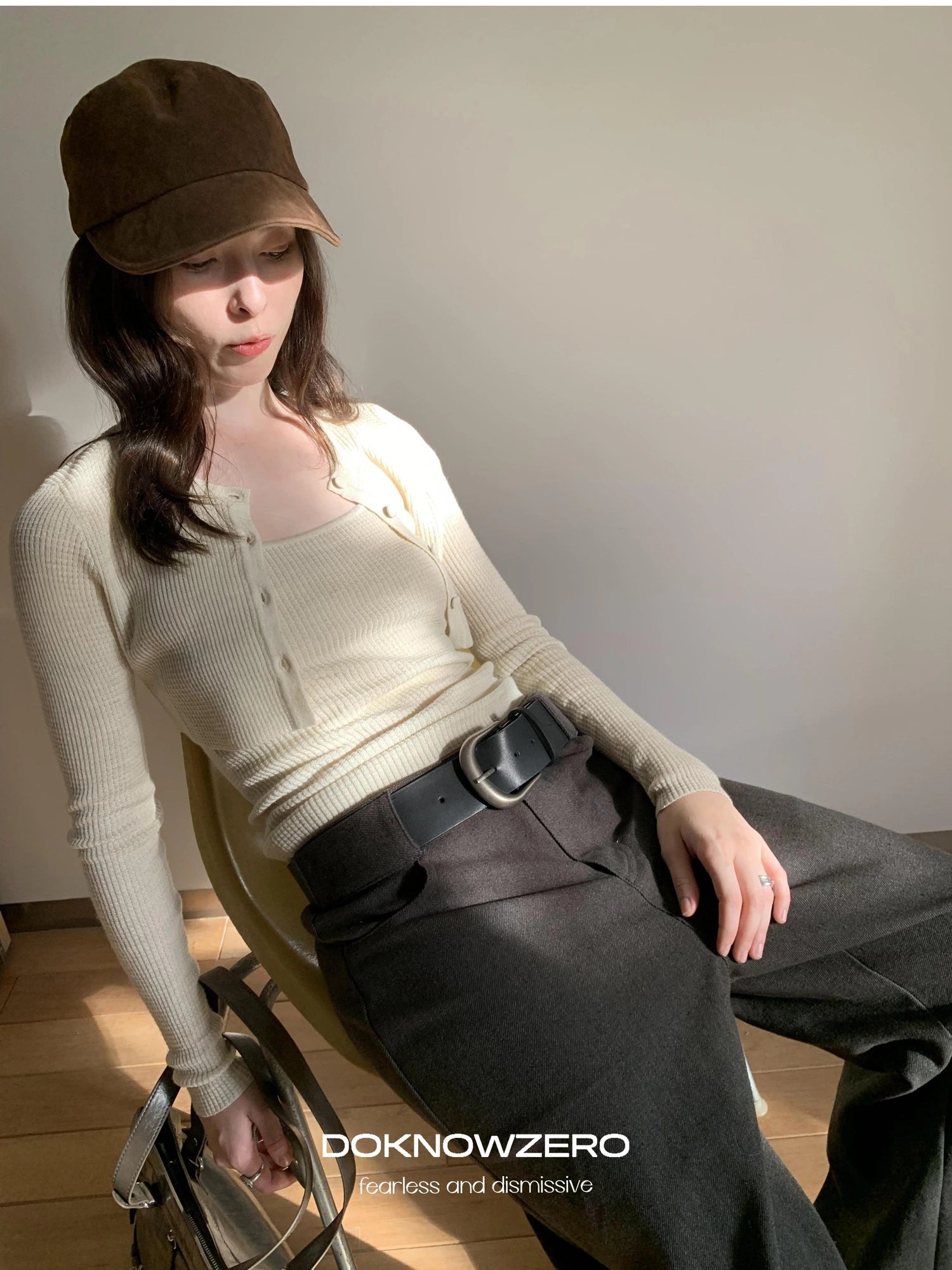 DKZ OFFICIAL Cropped Knit Cardigan Camisole Set Apricot