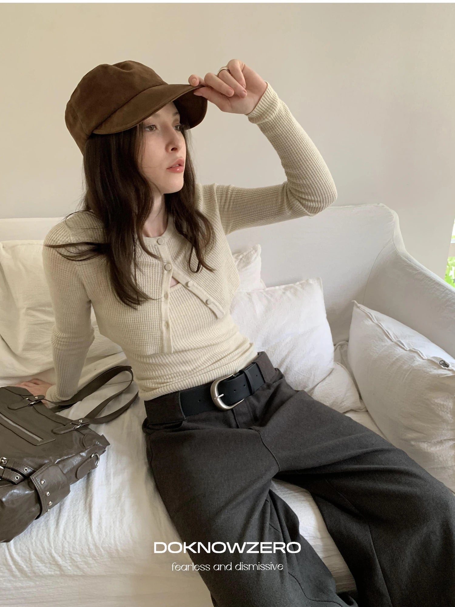 DKZ OFFICIAL Cropped Knit Cardigan Camisole Set Apricot