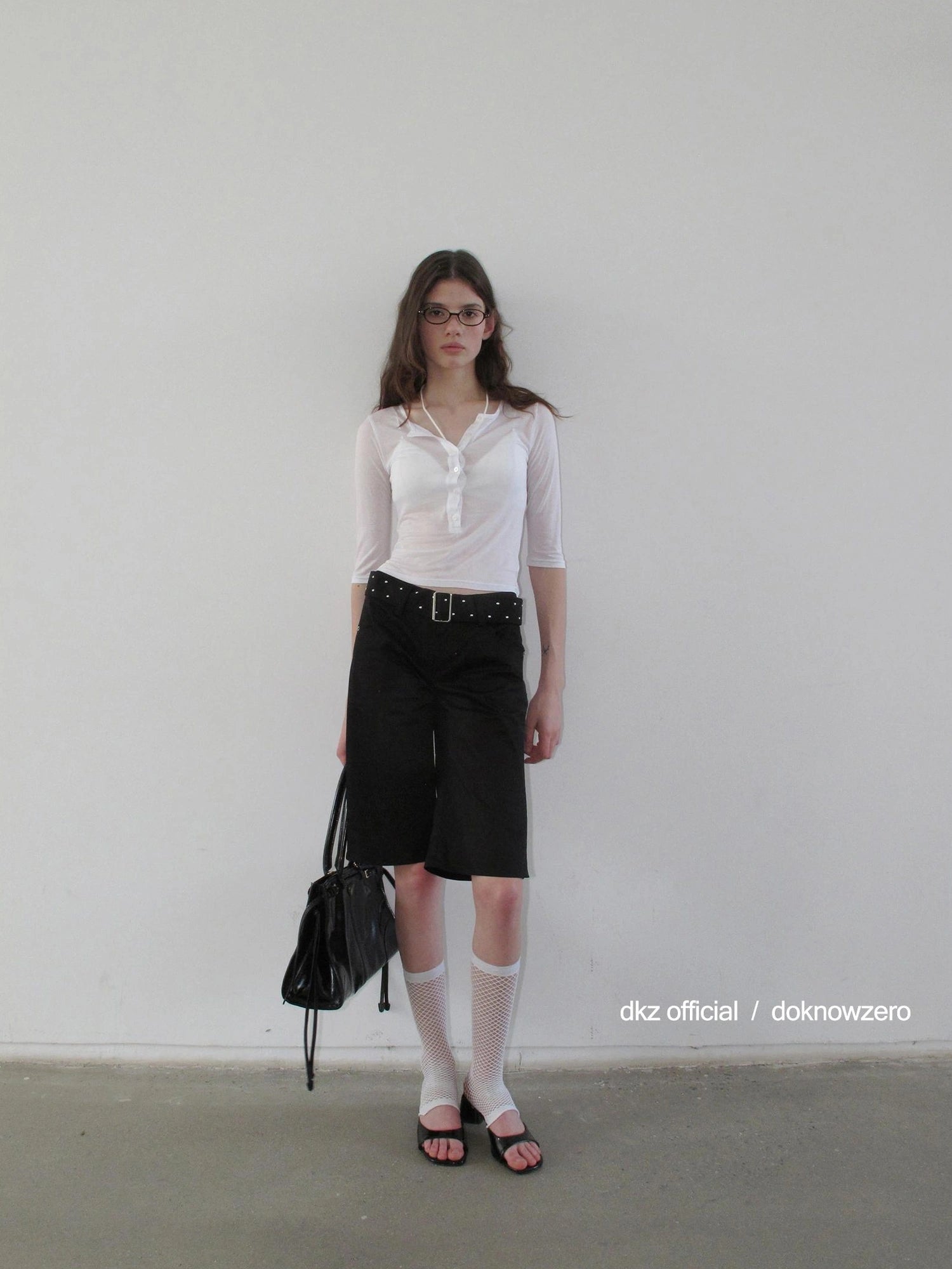 DKZ OFFICIAL Cuffed Denim Shorts With Studded Belt