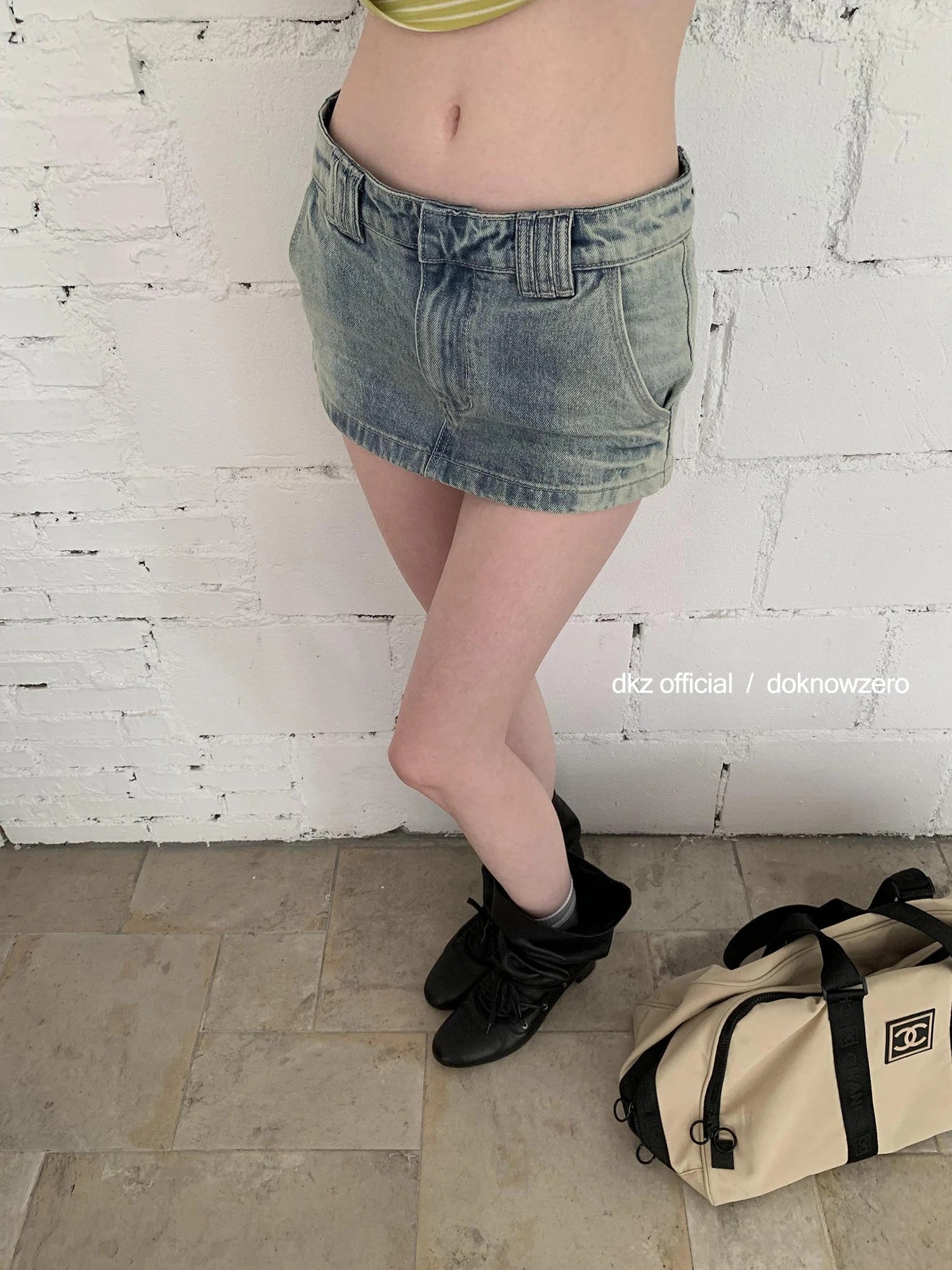 DKZ OFFICIAL Deep Blue Rolled Hem Casual Shorts