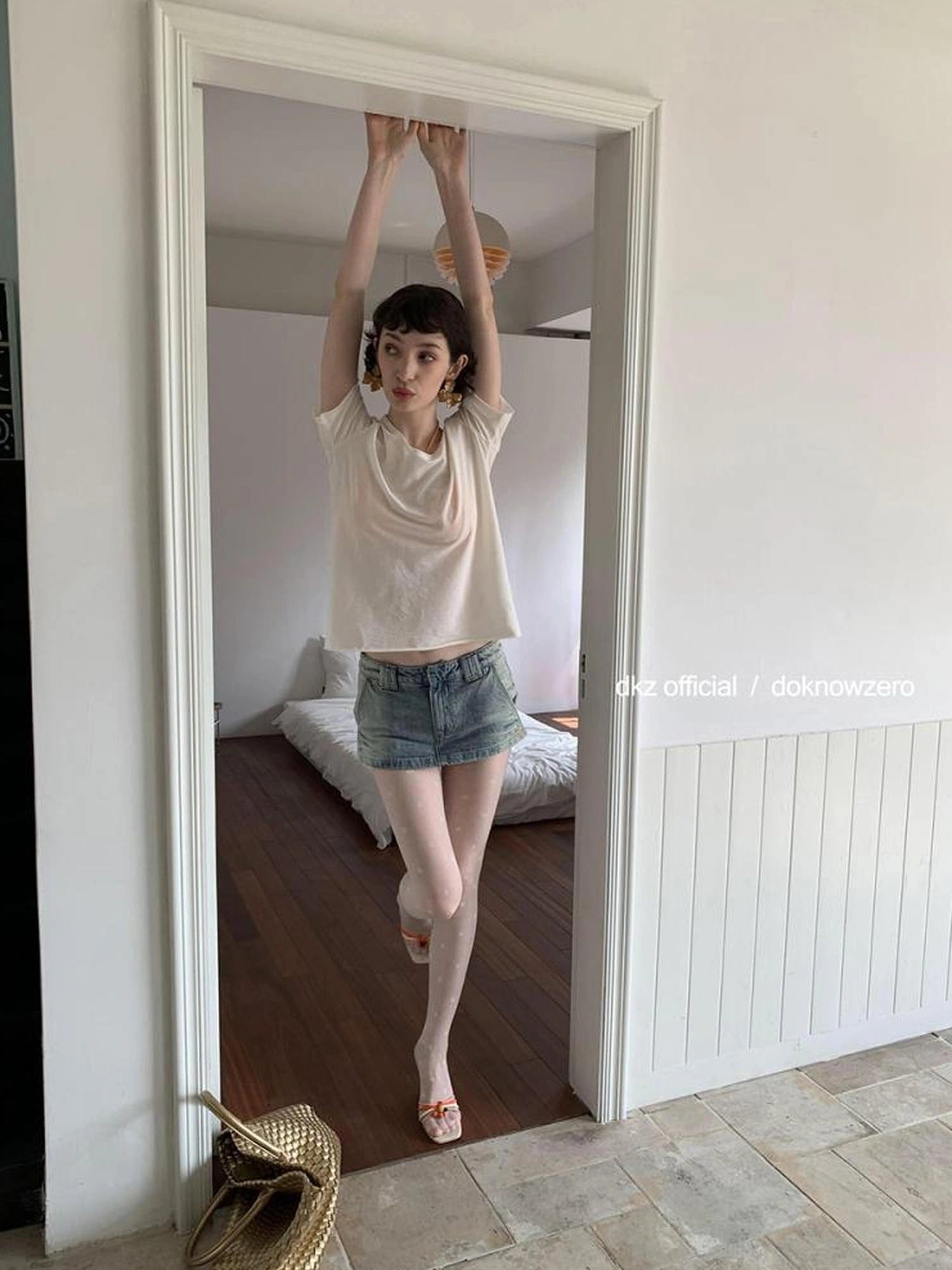 DKZ OFFICIAL Deep Blue Rolled Hem Casual Shorts