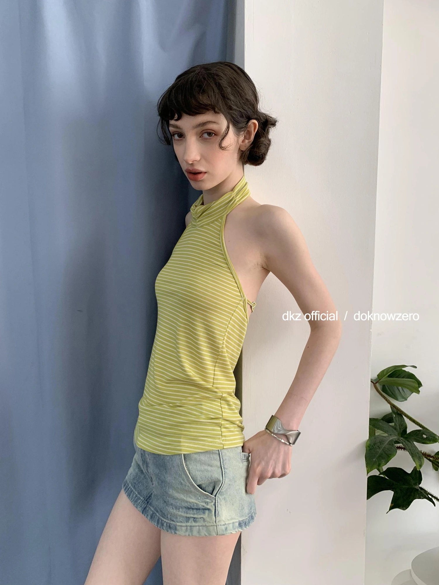 DKZ OFFICIAL Deep Blue Rolled Hem Casual Shorts