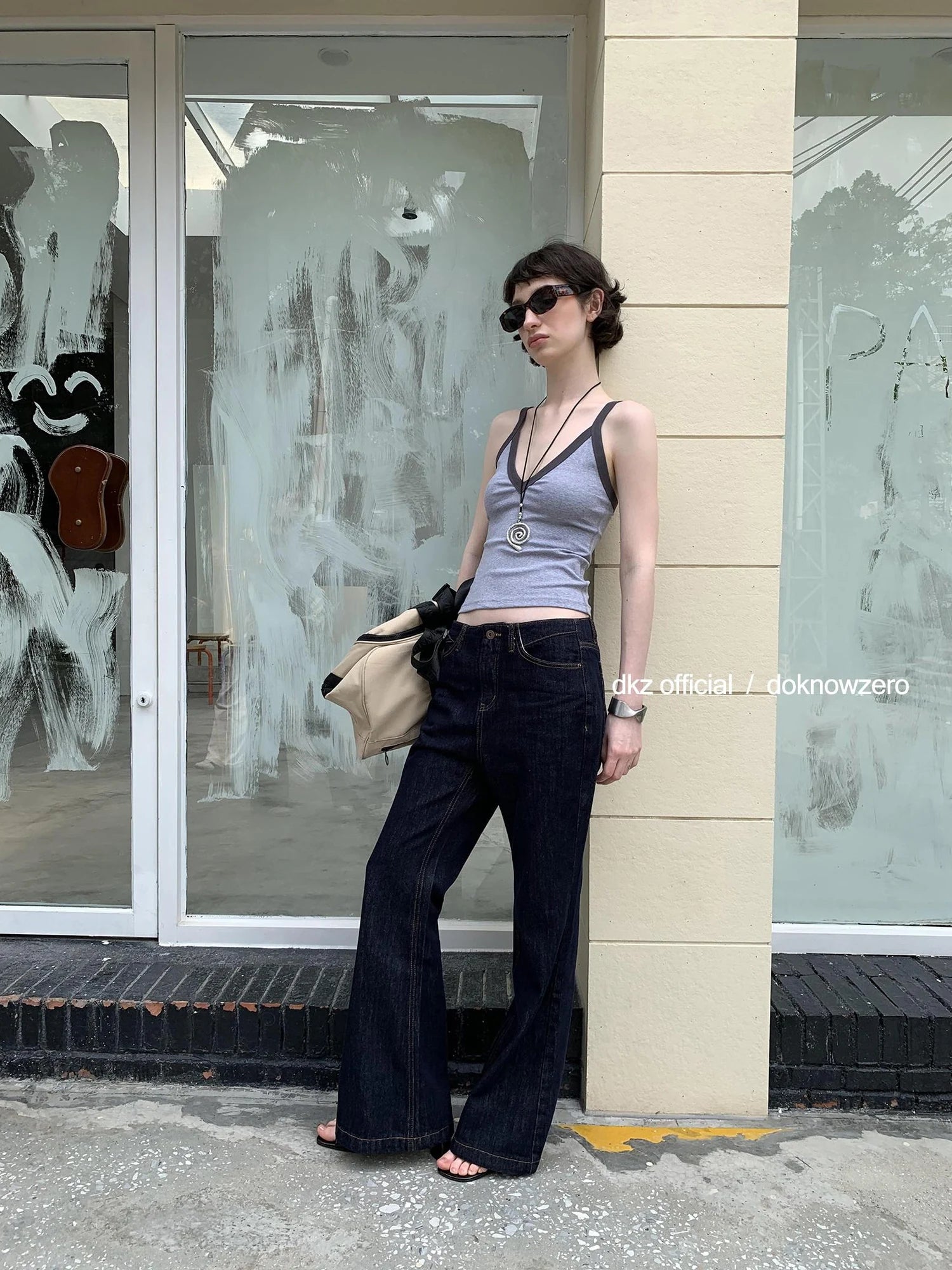 DKZ OFFICIAL Deep Blue Slim Flare Jeans