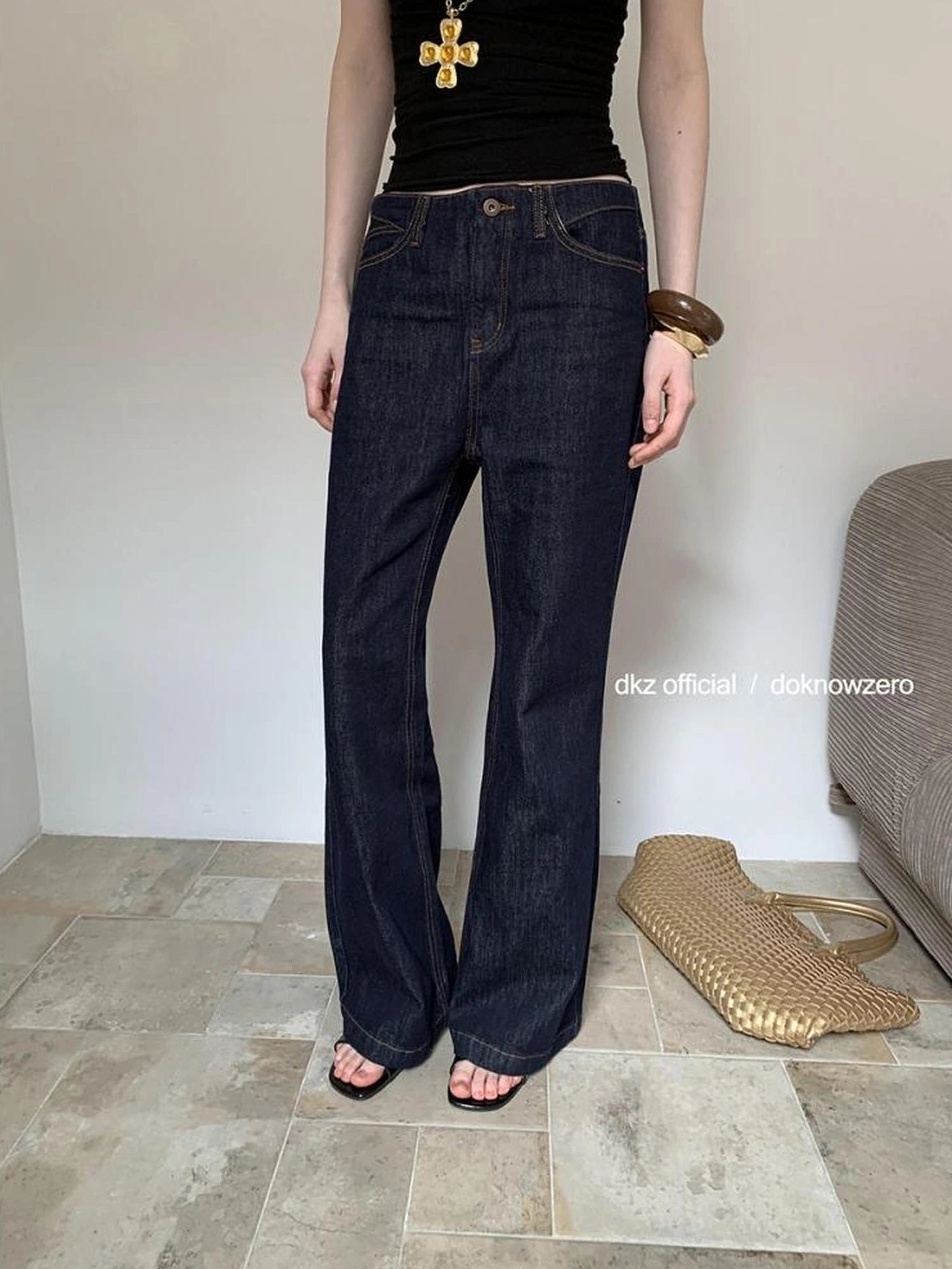 DKZ OFFICIAL Deep Blue Slim Flare Jeans