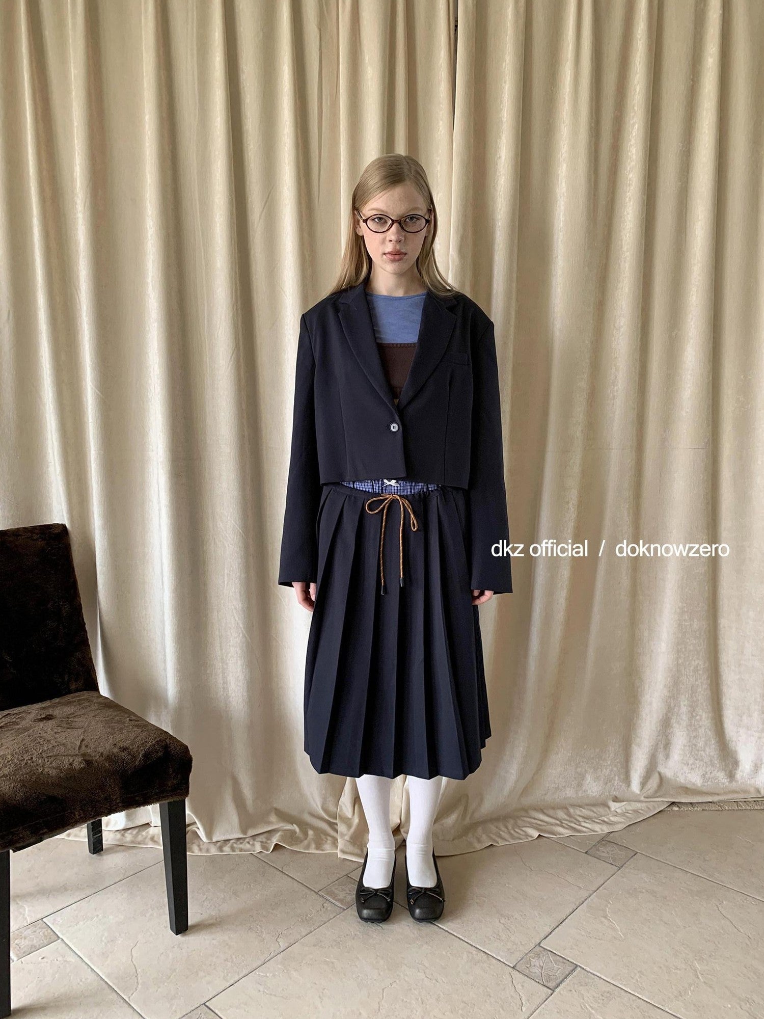 DKZ OFFICIAL Deep Navy Notch Lapel Structured Cut Single Button Cropped Women&