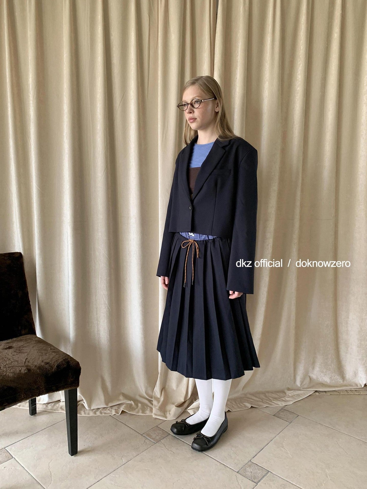 DKZ OFFICIAL Deep Navy Notch Lapel Structured Cut Single Button Cropped Women&