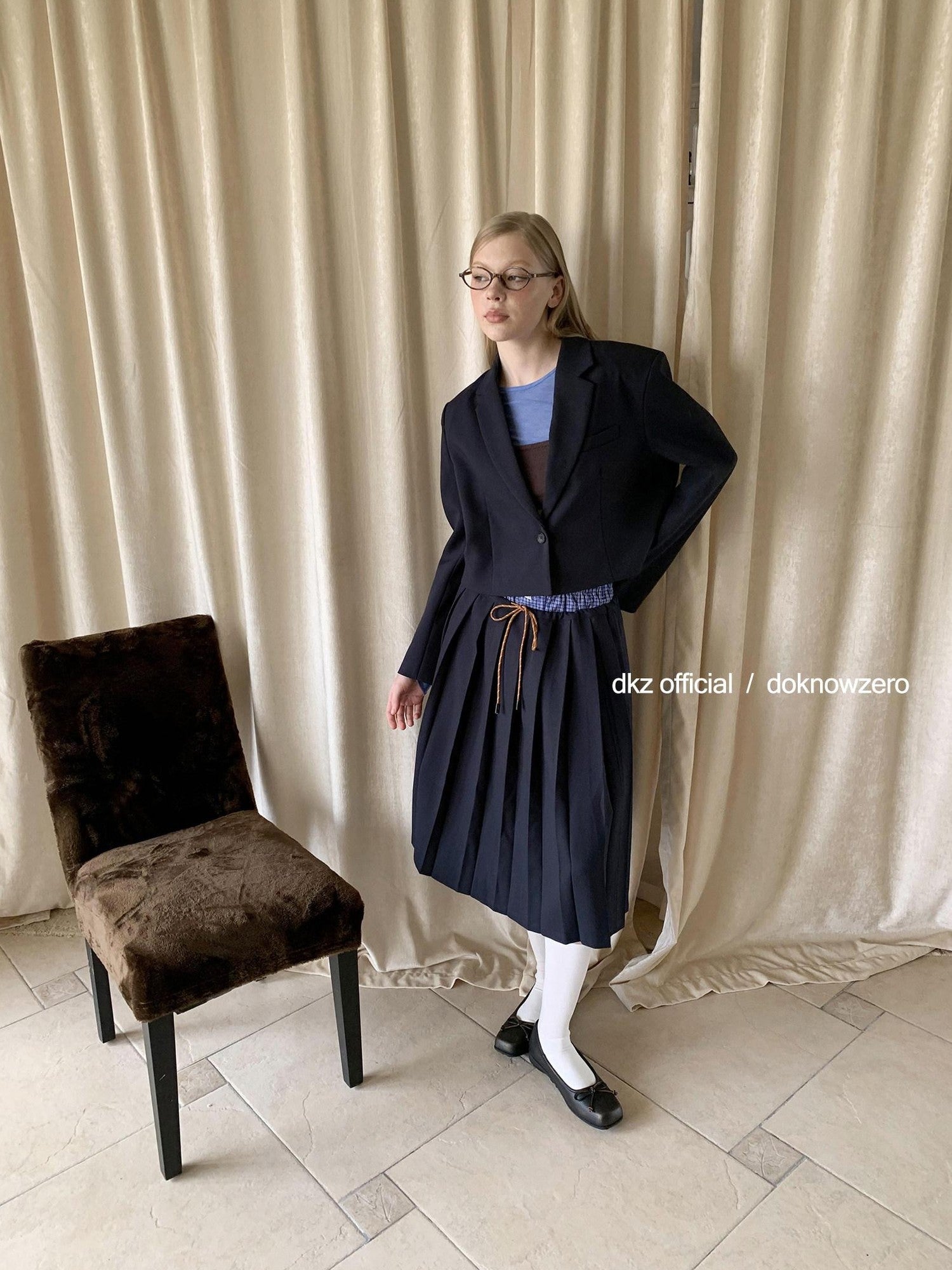 DKZ OFFICIAL Deep Navy Notch Lapel Structured Cut Single Button Cropped Women&