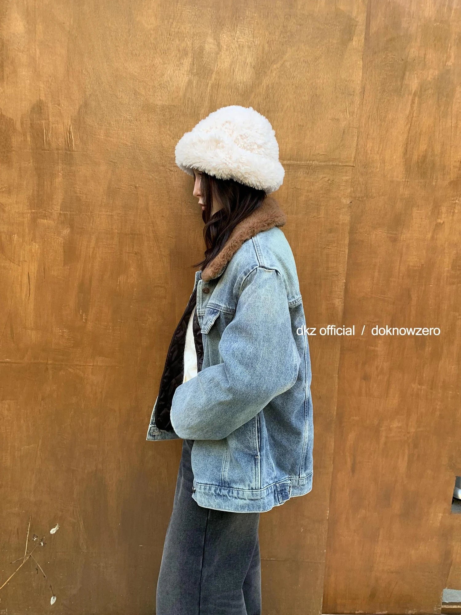 DKZ OFFICIAL Detachable Faux Fur Collar Denim Jacket With Quilted Lining