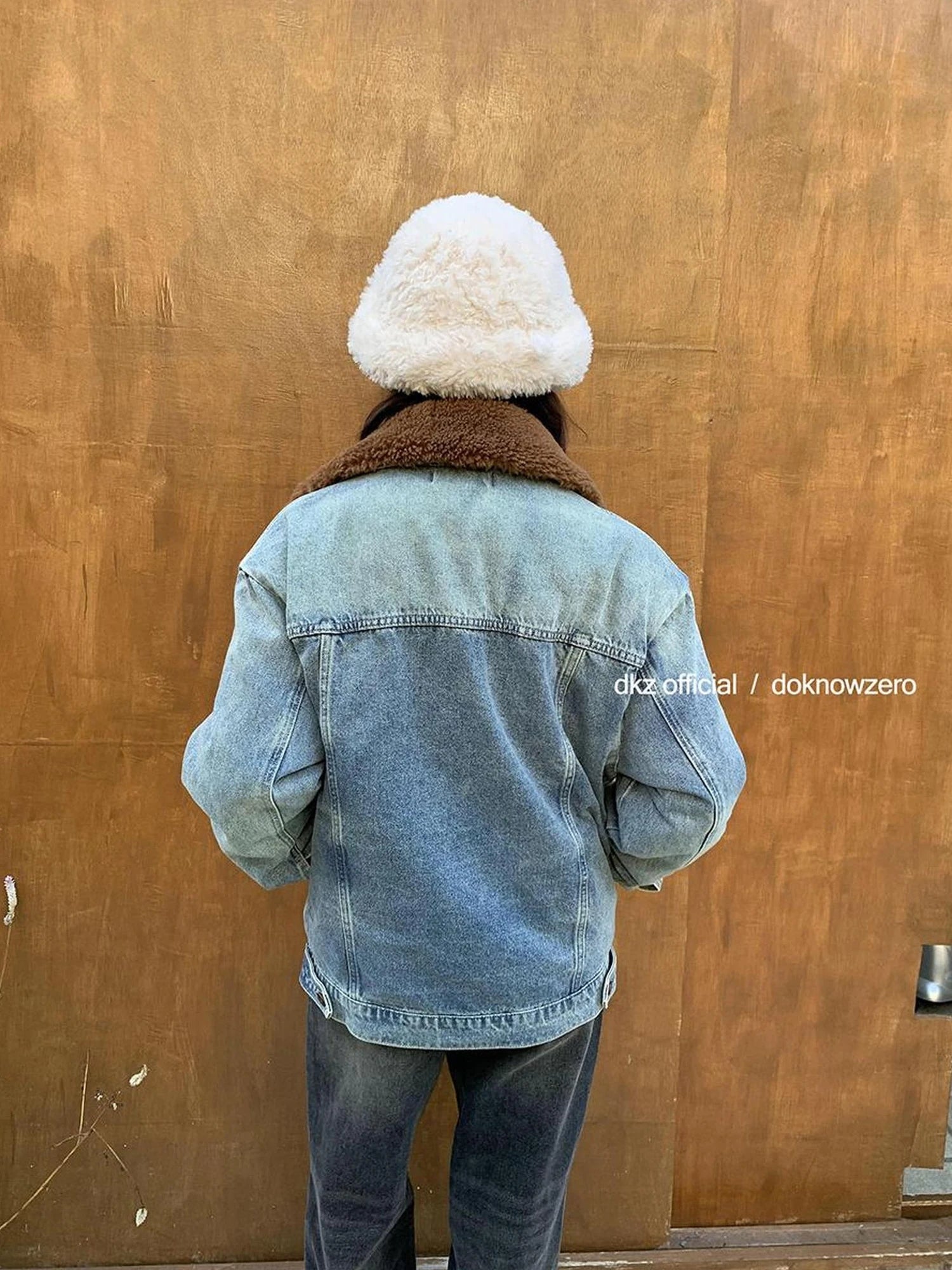 DKZ OFFICIAL Detachable Faux Fur Collar Denim Jacket With Quilted Lining