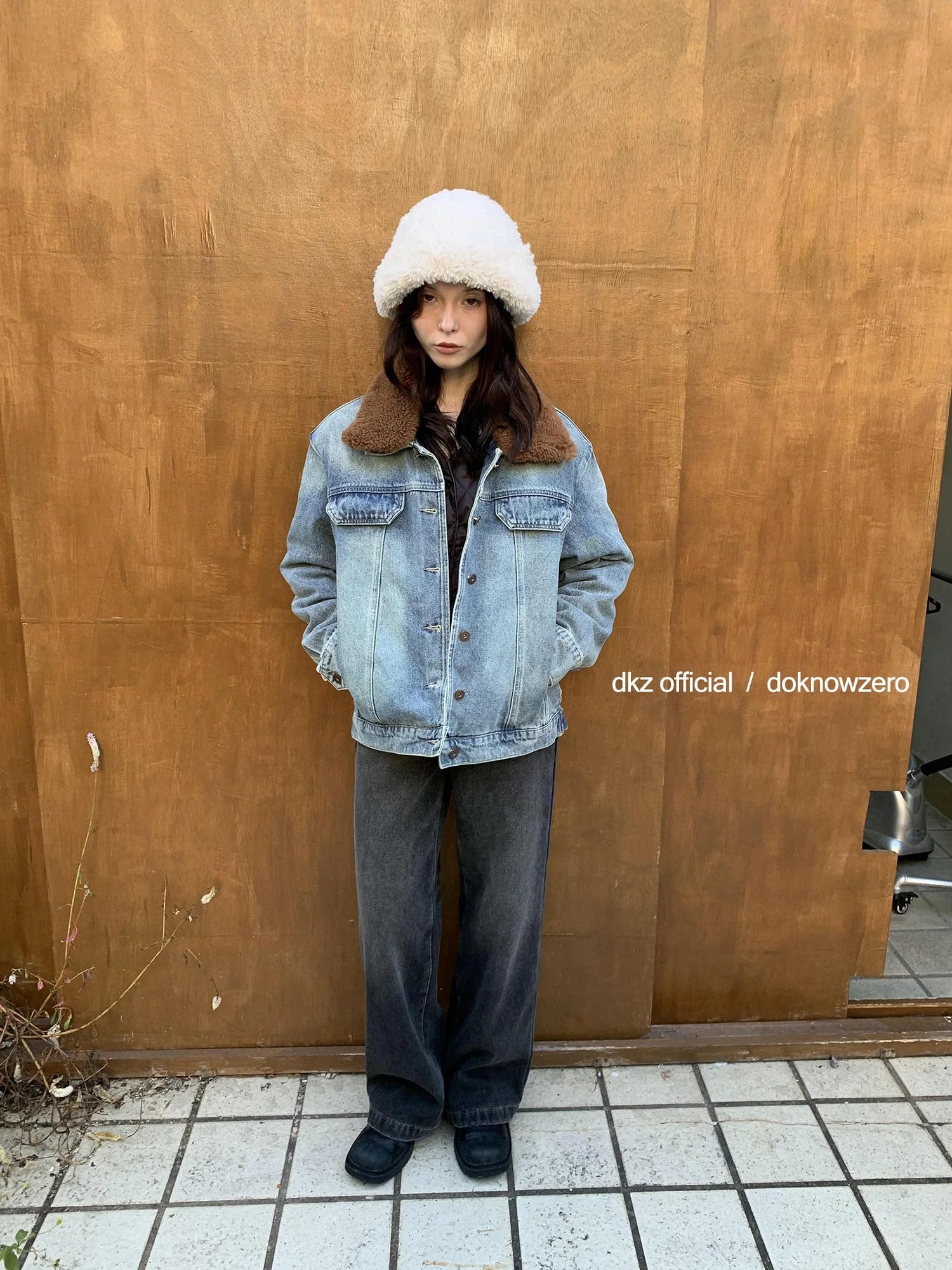 DKZ OFFICIAL Detachable Faux Fur Collar Denim Jacket With Quilted Lining