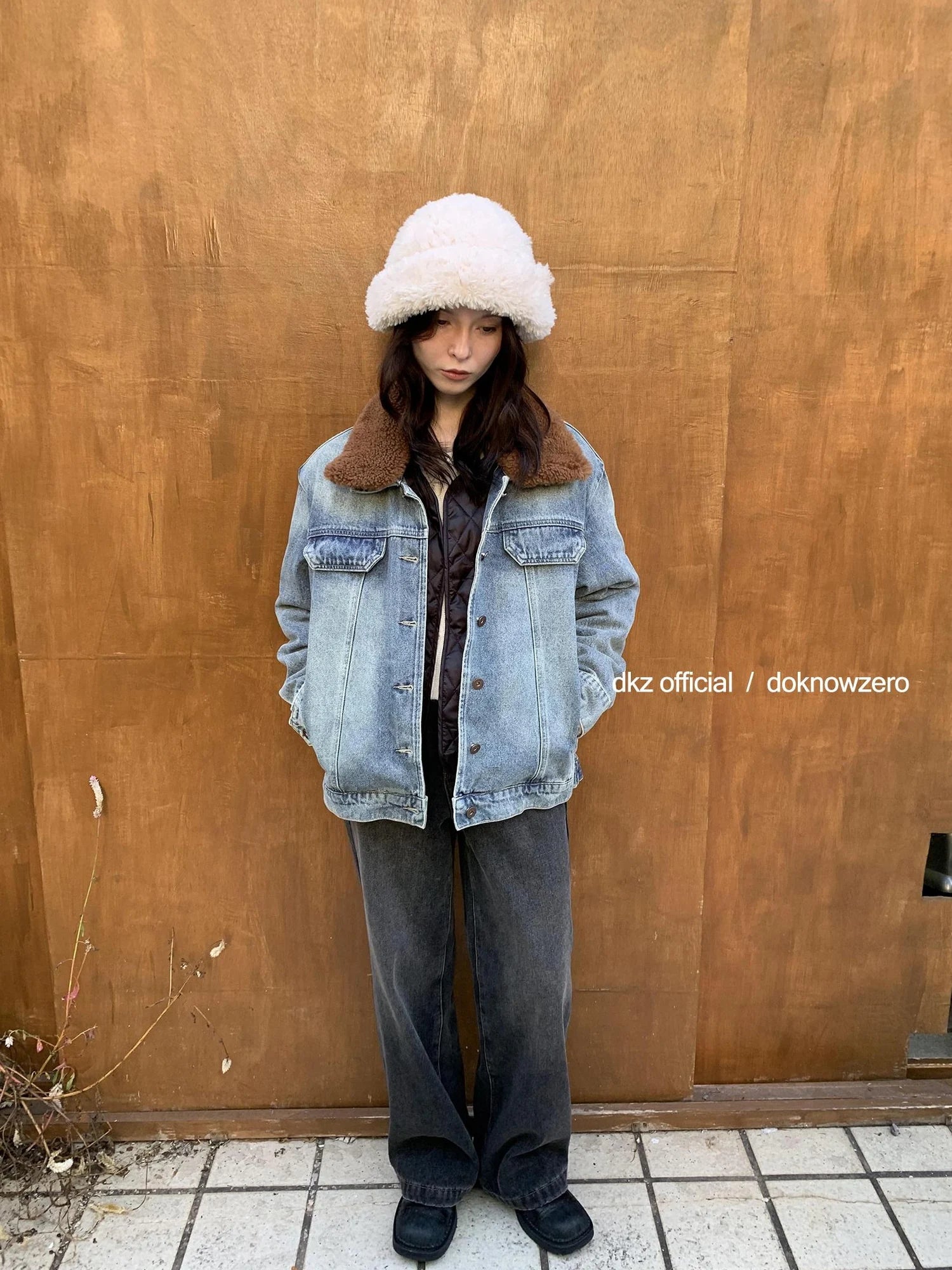 DKZ OFFICIAL Detachable Faux Fur Collar Denim Jacket With Quilted Lining