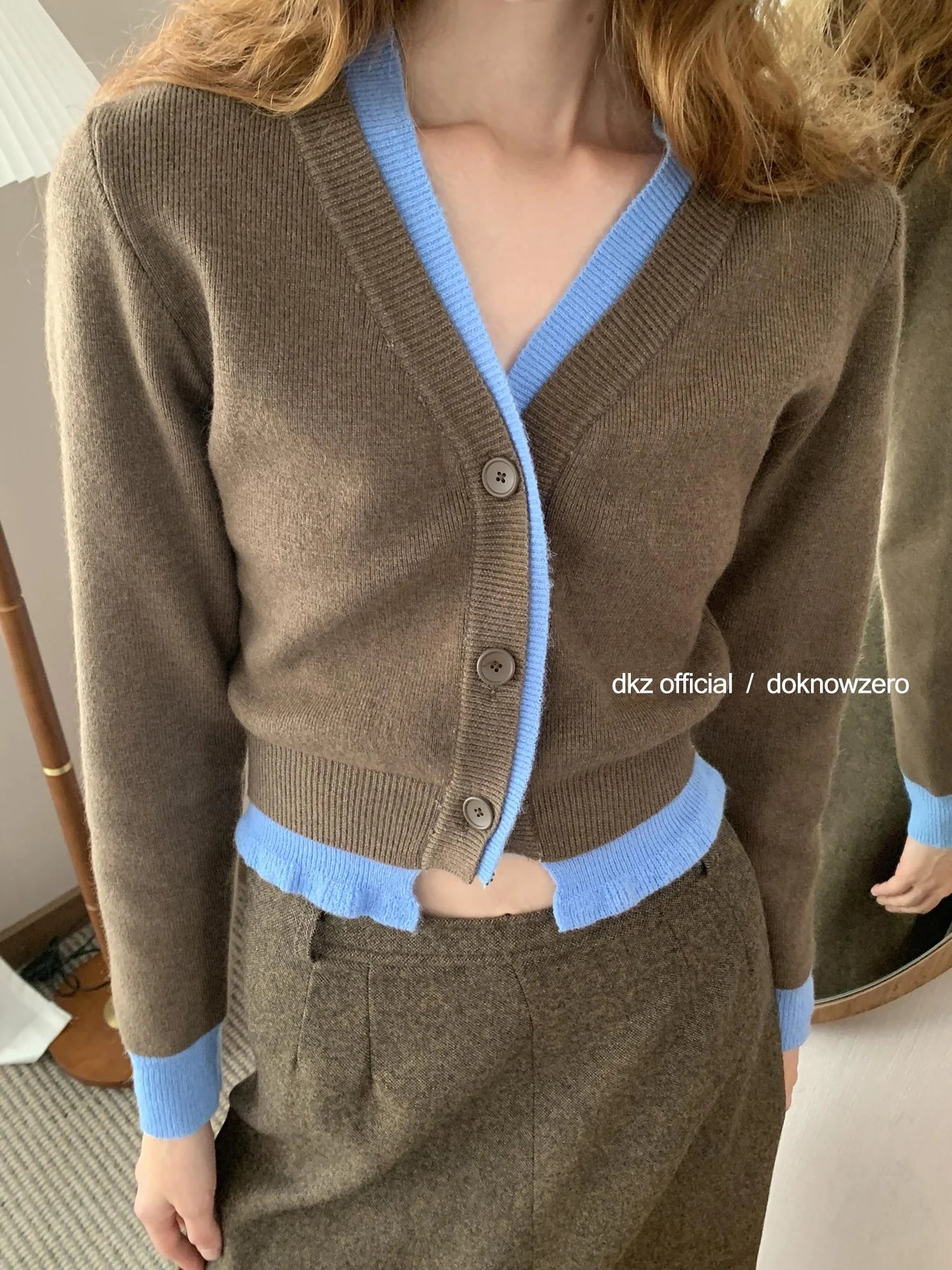 DKZ OFFICIAL Double Breasted Color Block V-neck Knit Cardigan