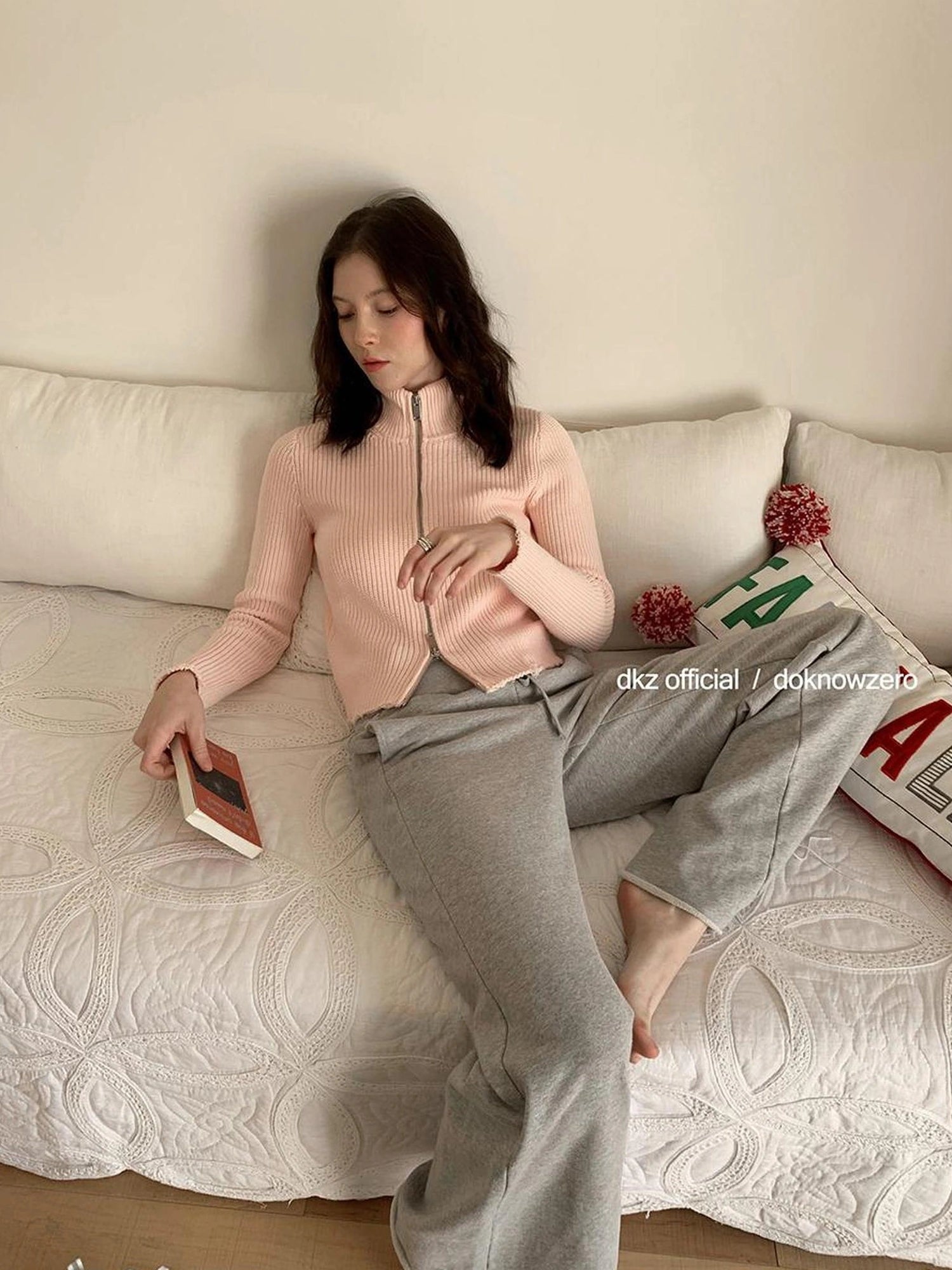 DKZ OFFICIAL Double Layered Hem Knitted Cardigan