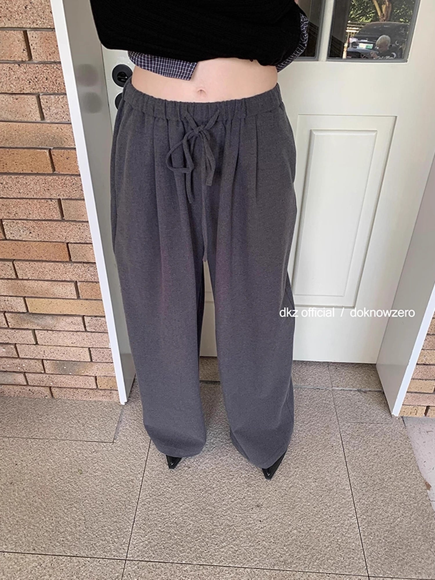 DKZ_OFFICIAL_Elastic_Waist_Dropped_Hem_Wide_Leg_Trousers_MISSTT