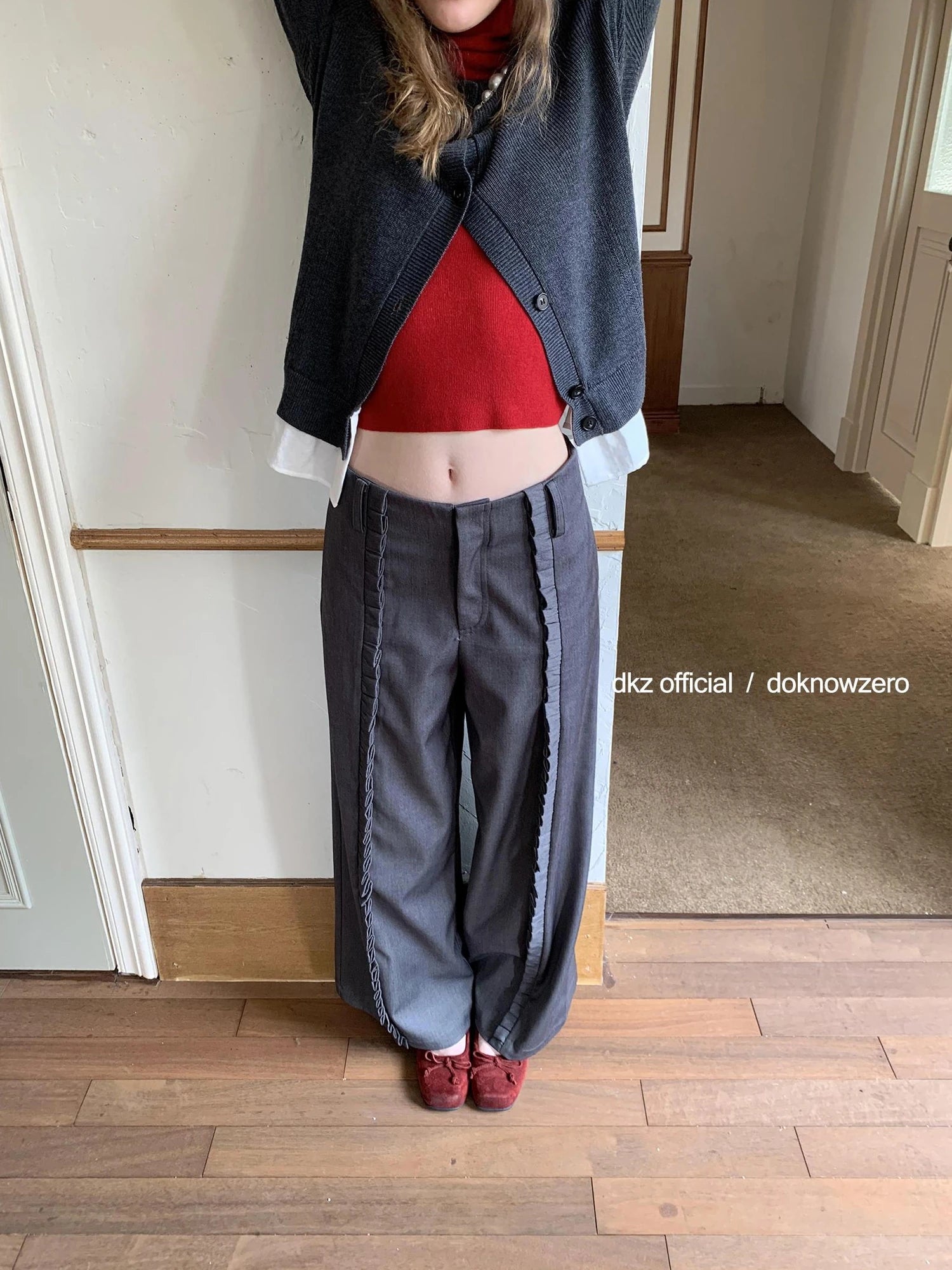 DKZ OFFICIAL Faux Two Piece Knit Cardigan In Deep Blue And Grey