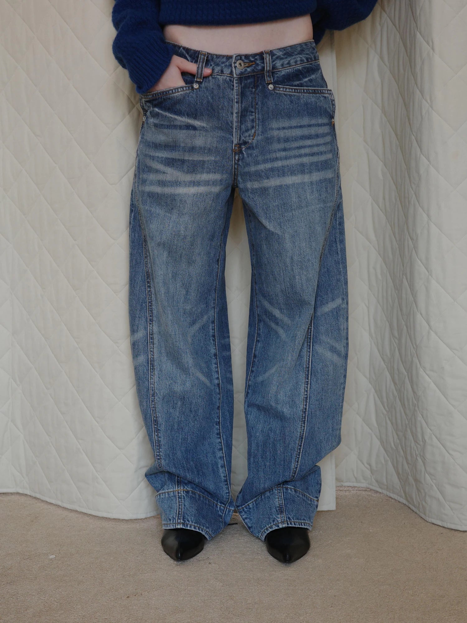 DKZ OFFICIAL Flipped Pocket Washed Denim Jeans