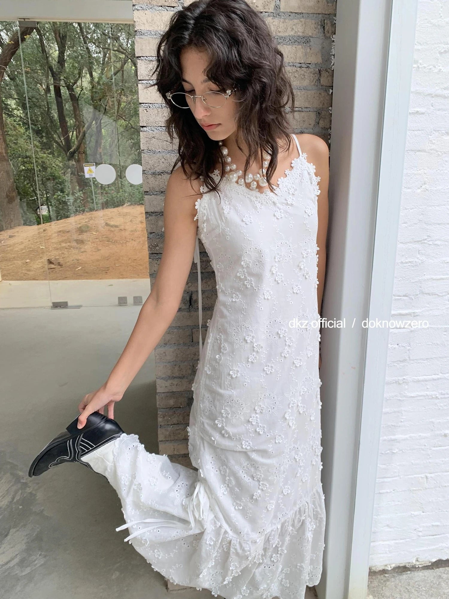 DKZ OFFICIAL Floral Embroidered Cotton Blend Maxi Skirt