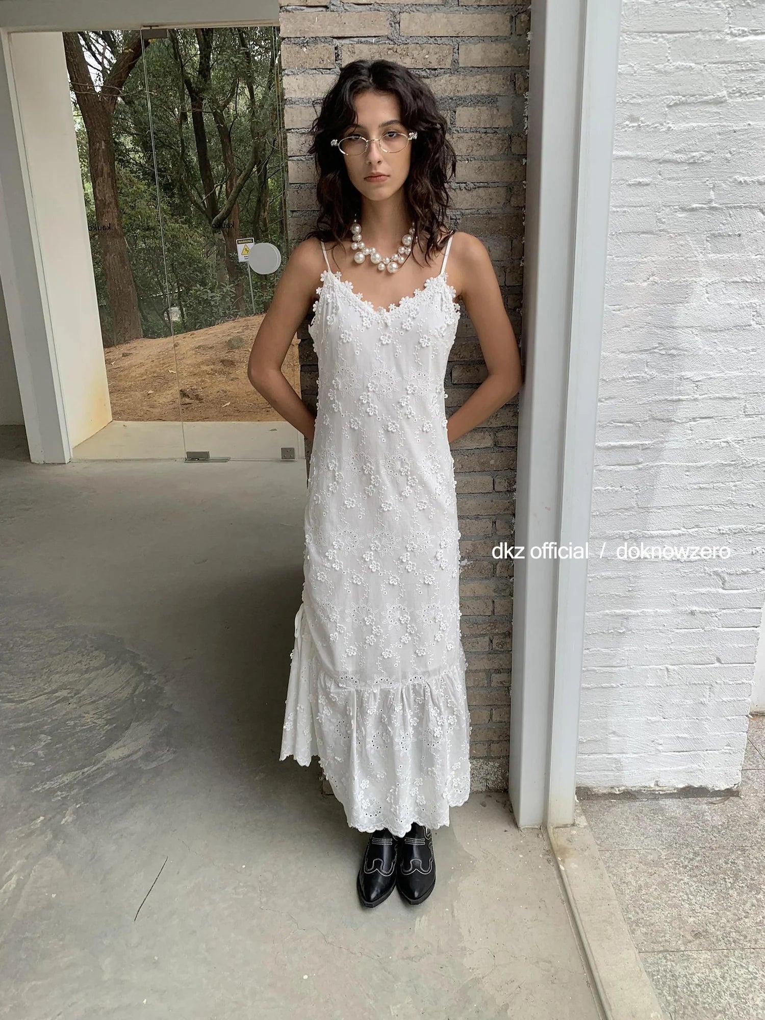 DKZ OFFICIAL Floral Embroidered Cotton Blend Maxi Skirt