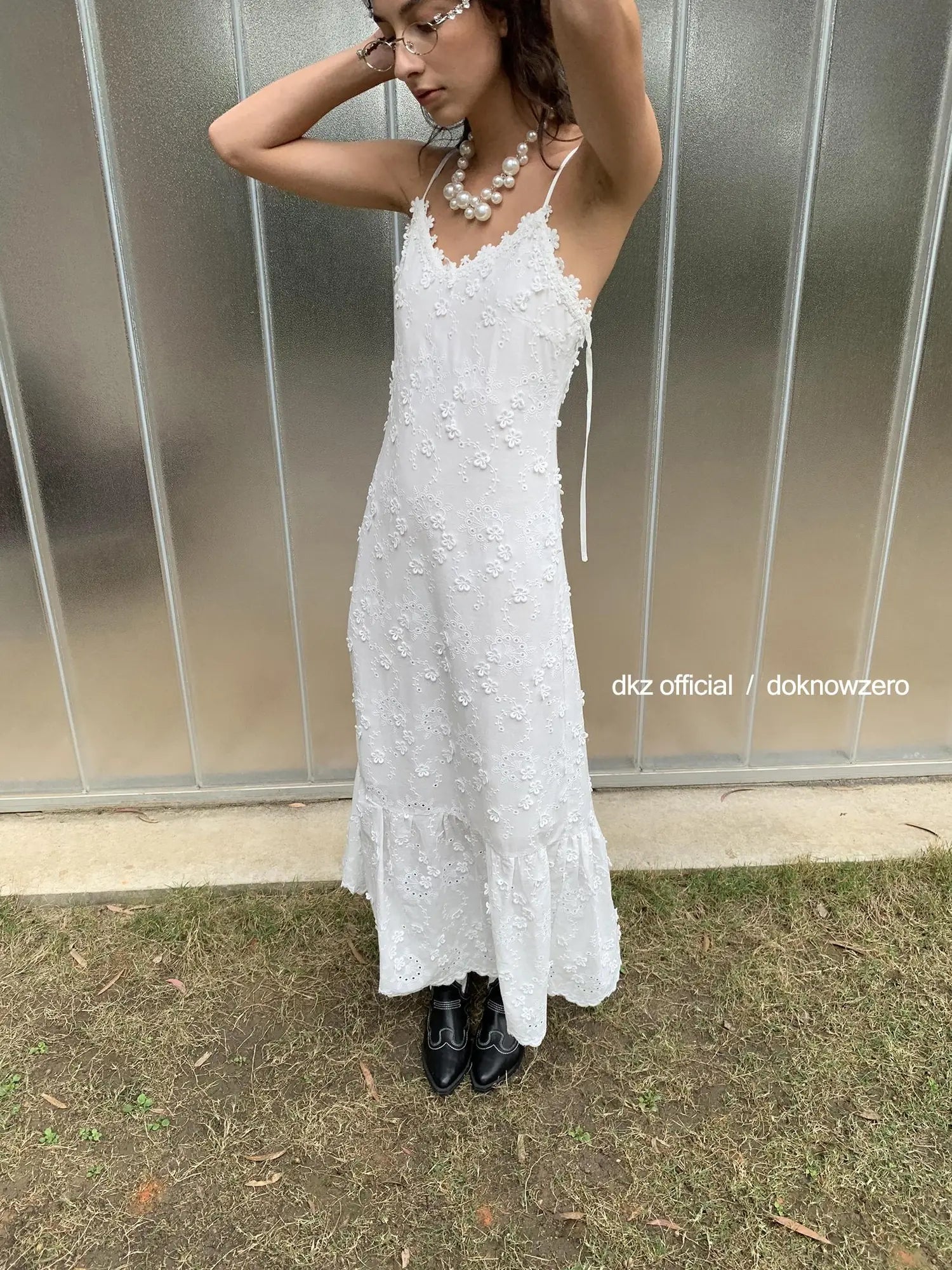 DKZ OFFICIAL Floral Embroidered Cotton Blend Maxi Skirt