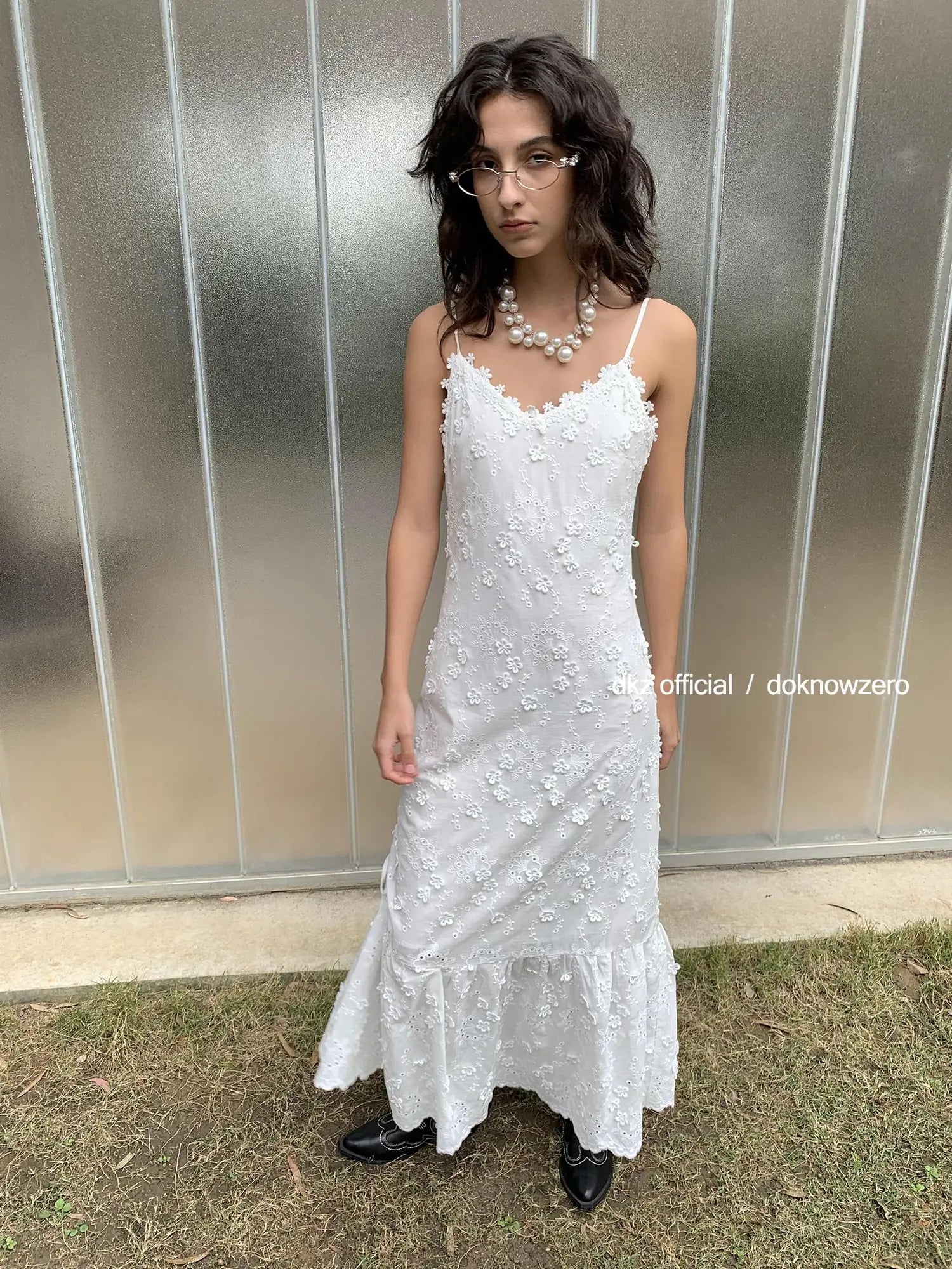 DKZ OFFICIAL Floral Embroidered Cotton Blend Maxi Skirt