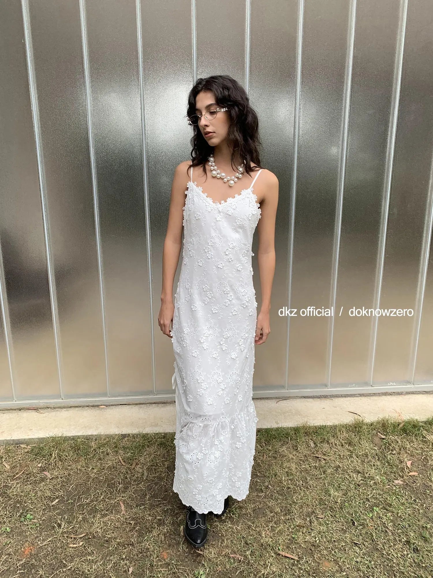 DKZ OFFICIAL Floral Embroidered Cotton Blend Maxi Skirt