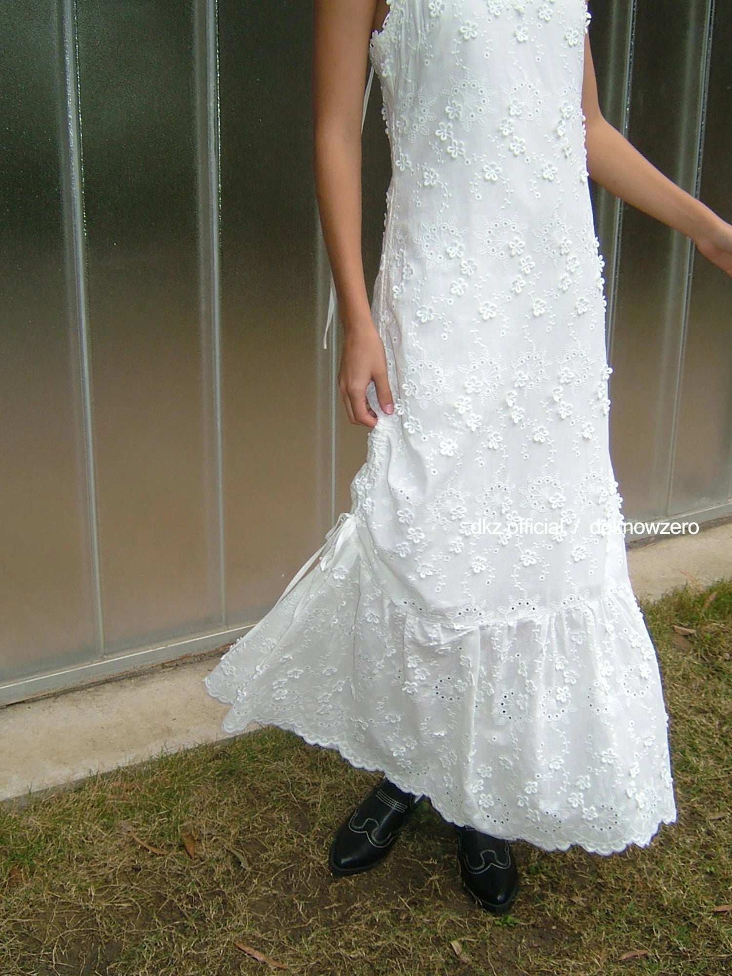 DKZ OFFICIAL Floral Embroidered Cotton Blend Maxi Skirt