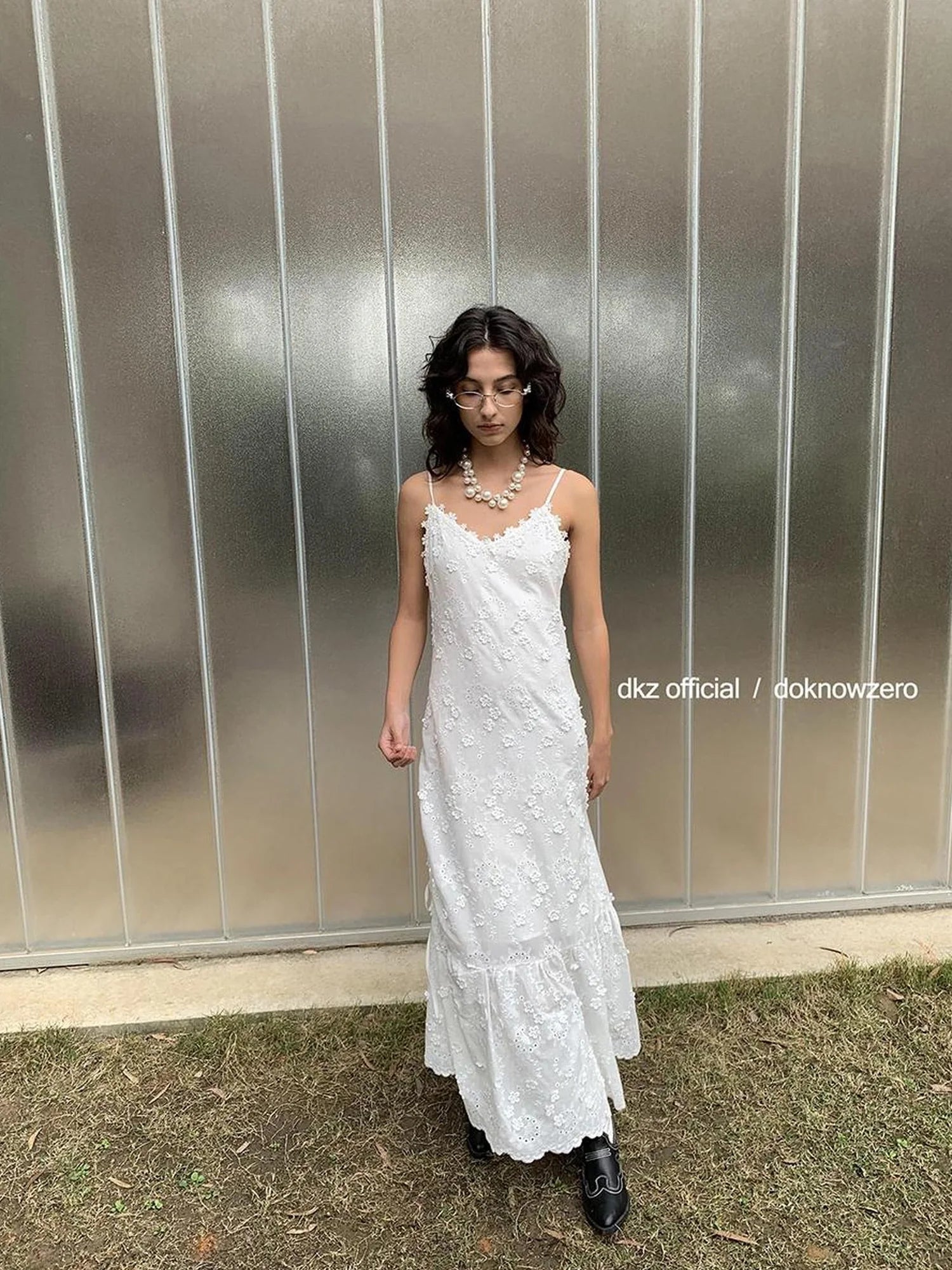 DKZ OFFICIAL Floral Embroidered Cotton Blend Maxi Skirt