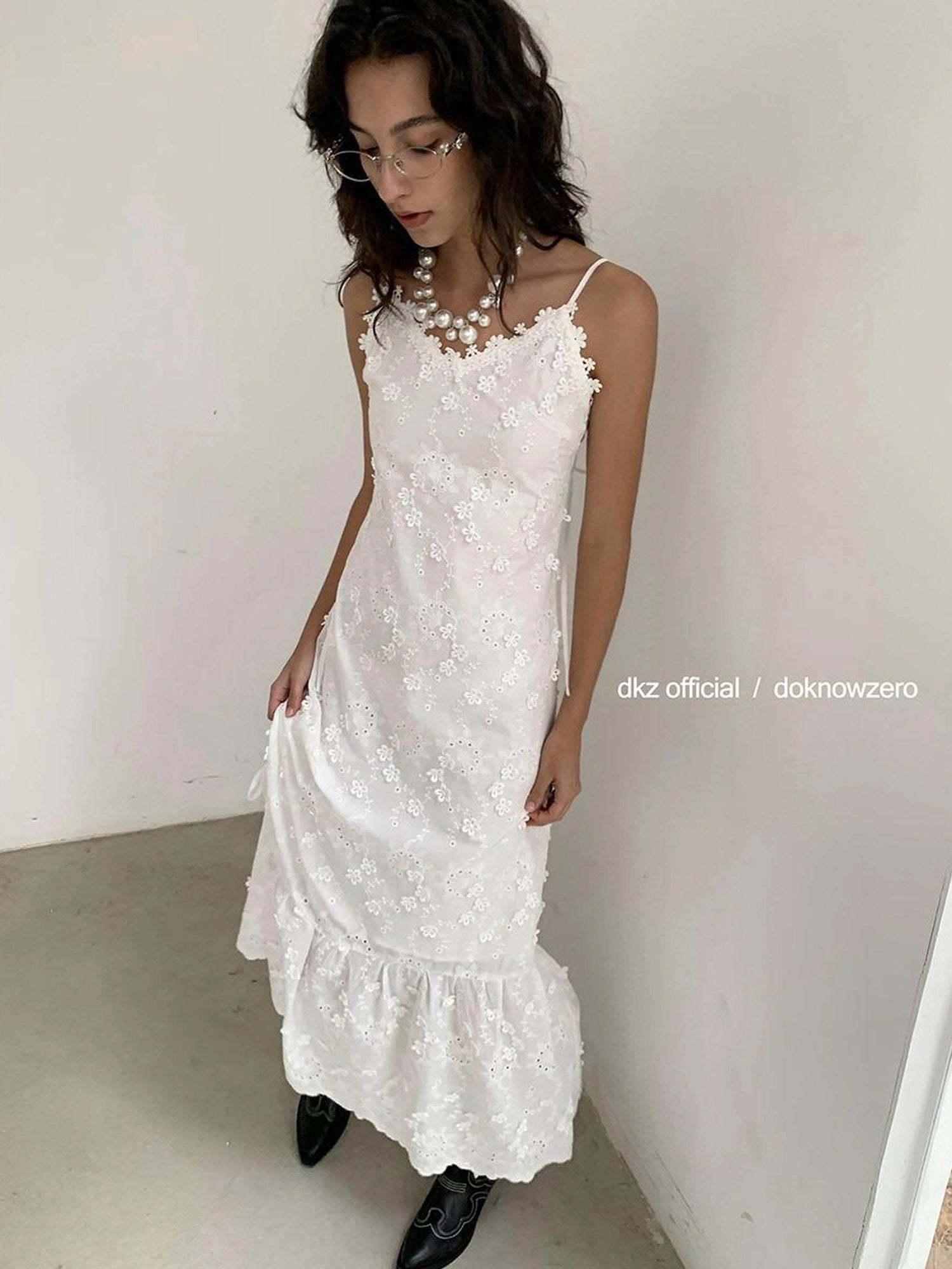 DKZ OFFICIAL Floral Embroidered Cotton Blend Maxi Skirt