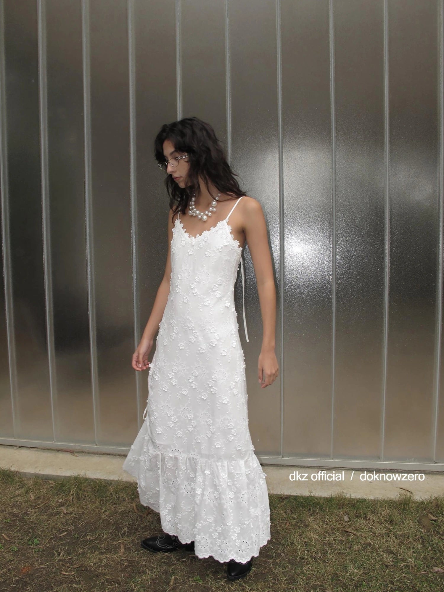 DKZ OFFICIAL Floral Embroidered Cotton Blend Maxi Skirt