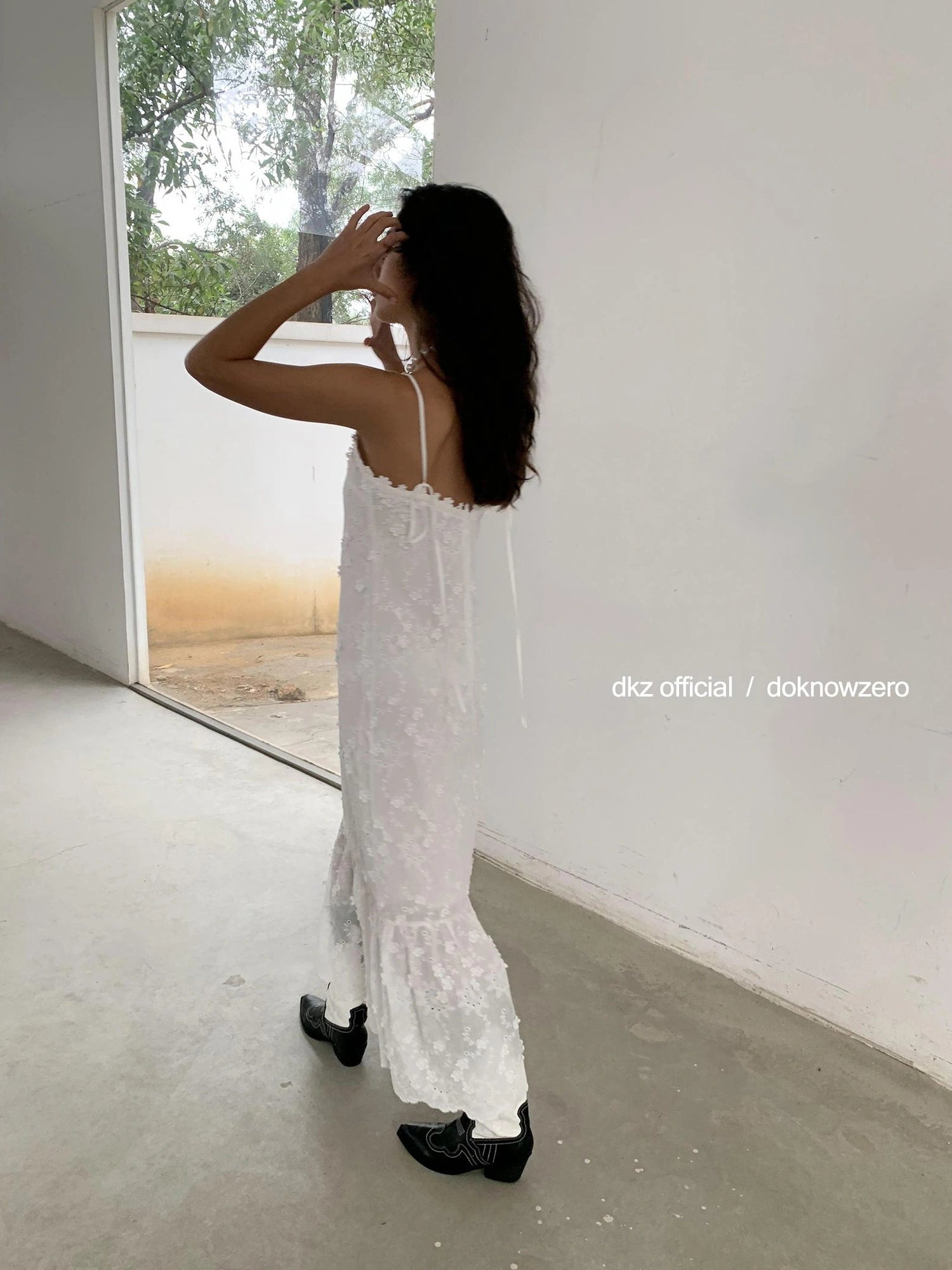 DKZ OFFICIAL Floral Embroidered Cotton Blend Maxi Skirt