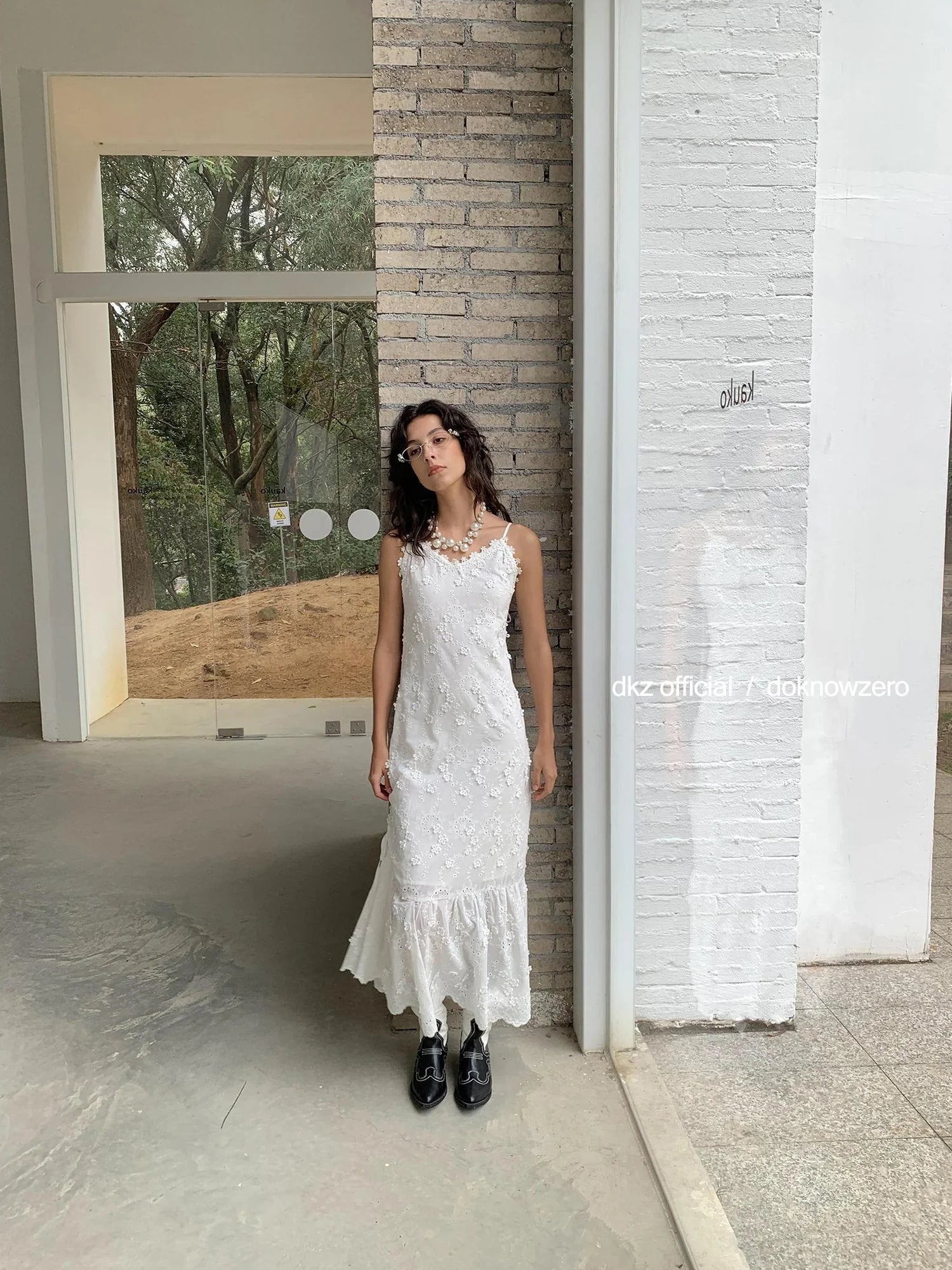 DKZ OFFICIAL Floral Embroidered Cotton Blend Maxi Skirt