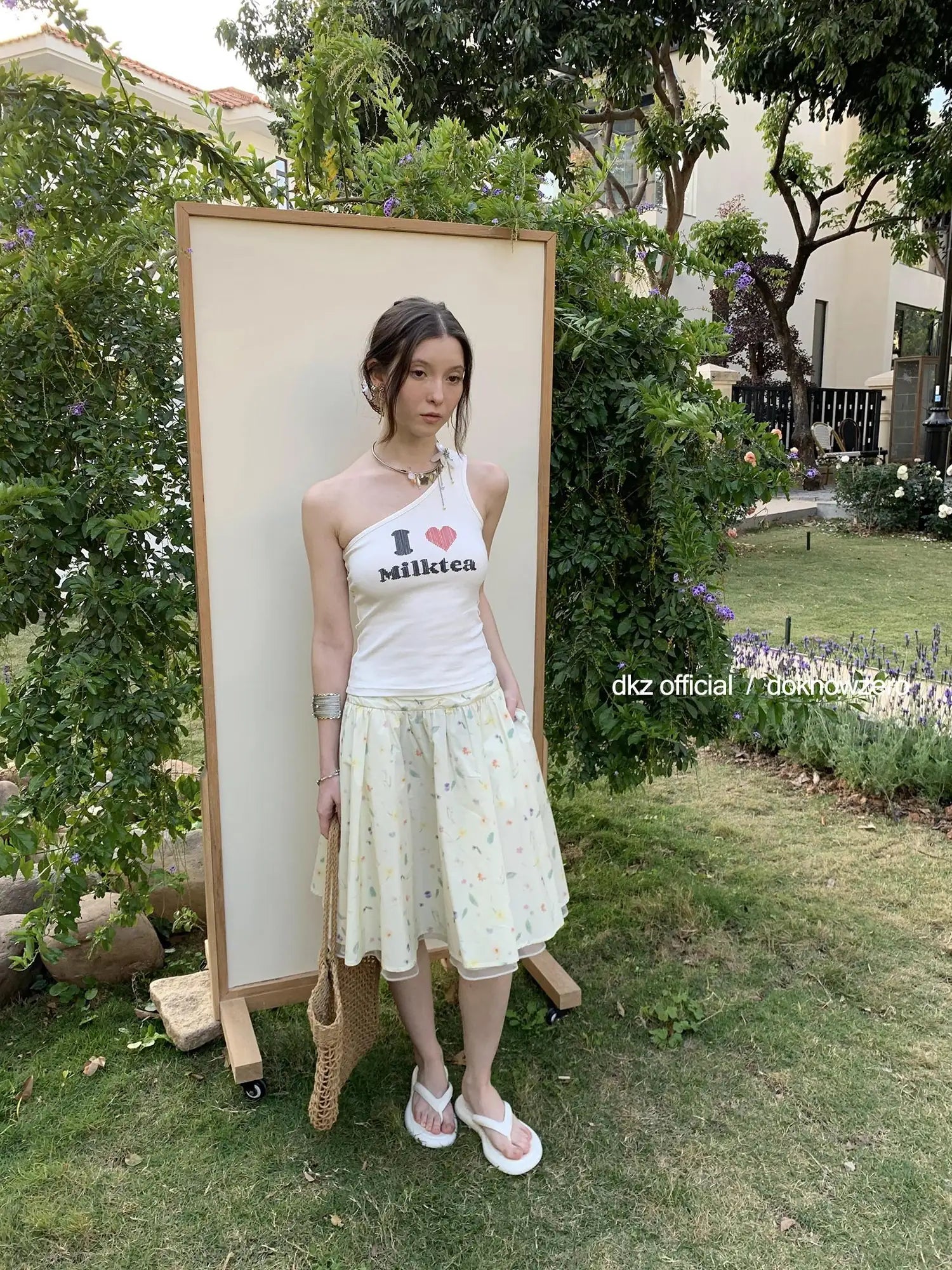 DKZ OFFICIAL Floral Print Midi Skirt In Apricot