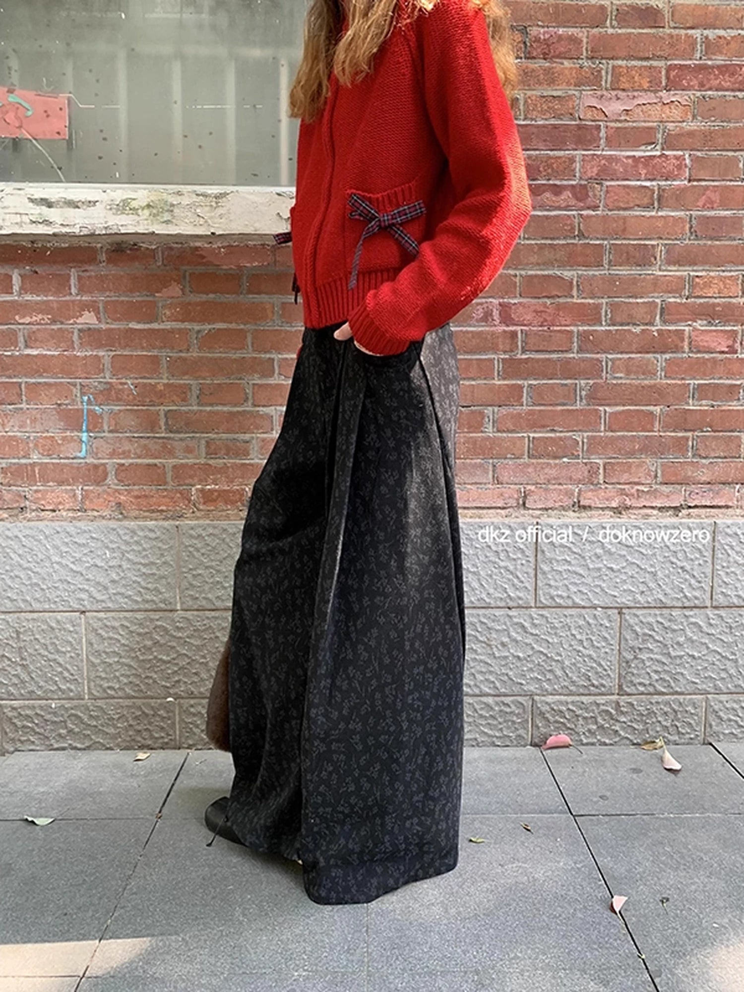 DKZ_OFFICIAL_Floral_Print_Wide_Leg_Trousers_With_Drape_MISSTT