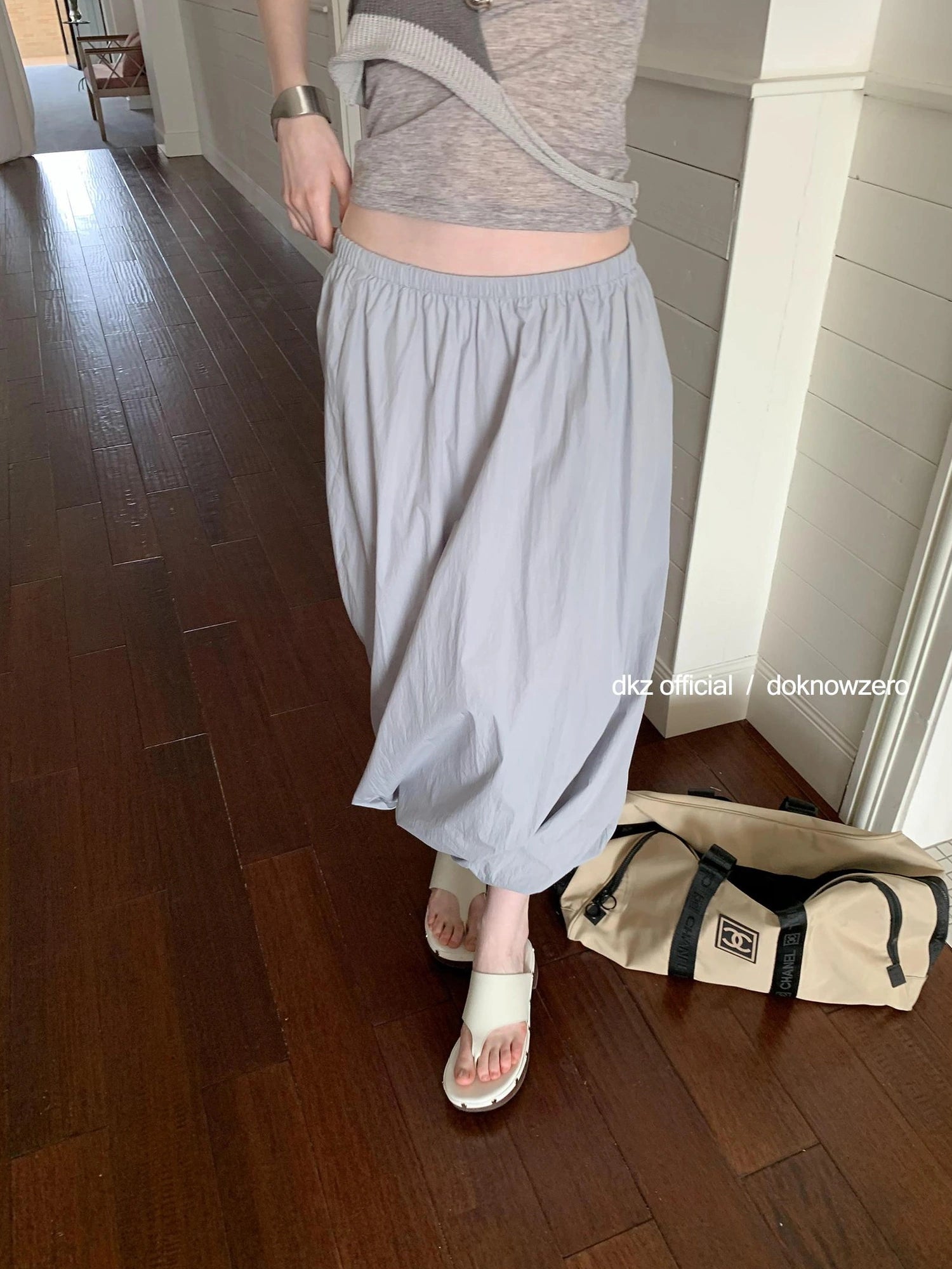 DKZ OFFICIAL Floral Sculpted A-Line Skirt With Elastic Waistband