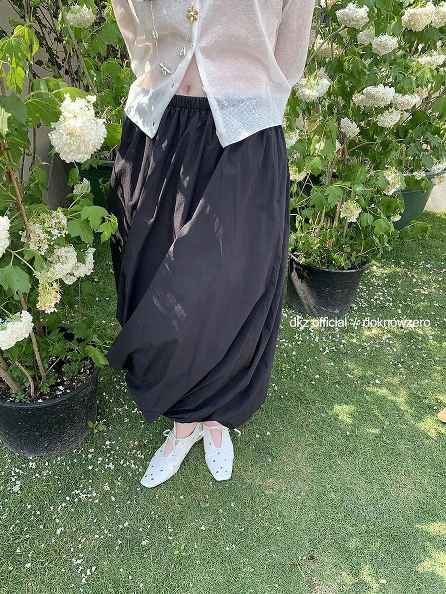 DKZ OFFICIAL Floral Sculpted A-Line Skirt With Elastic Waistband